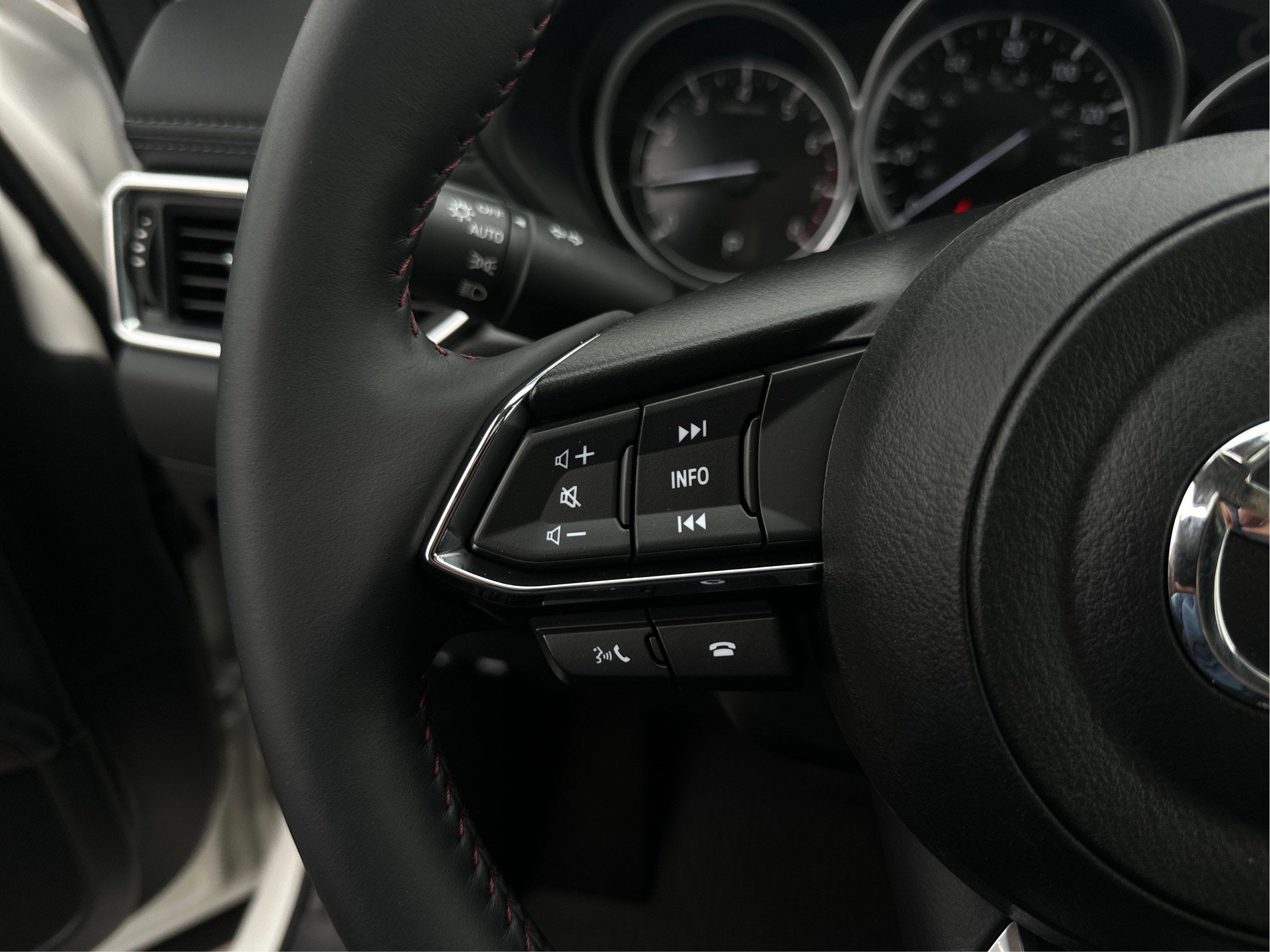 2025 Mazda Mazda CX-5 Carbon Edition AWD