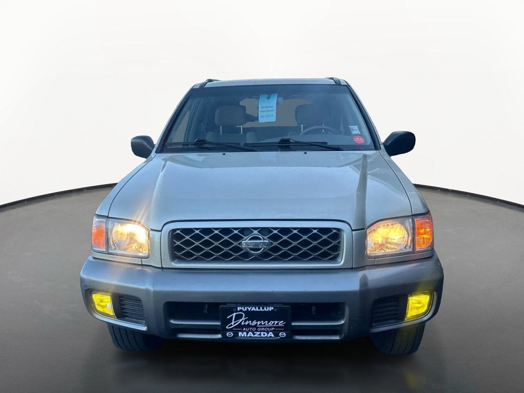 2000 Nissan Pathfinder SE