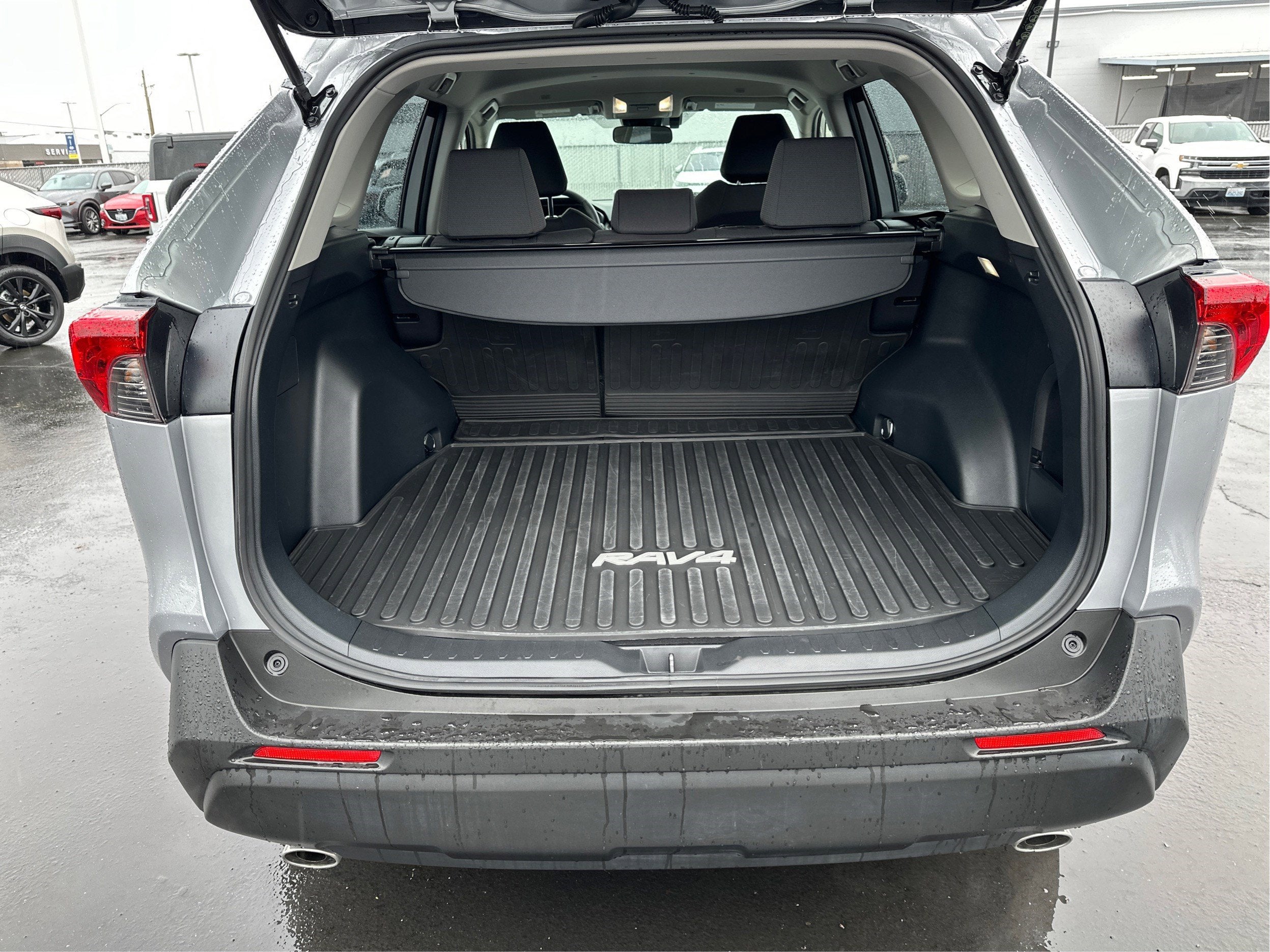 2025 Toyota RAV4 Hybrid XLE AWD