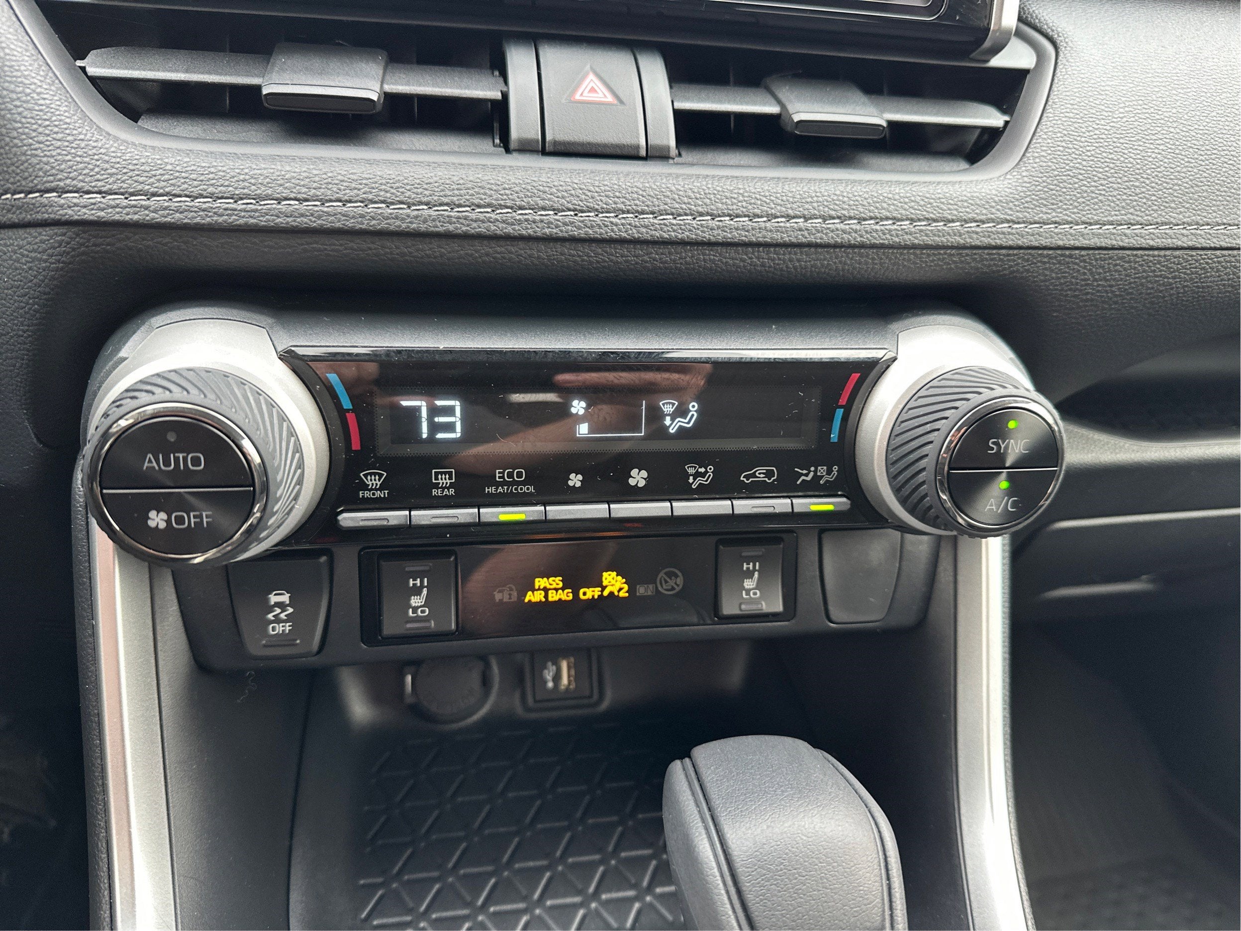 2025 Toyota RAV4 Hybrid XLE AWD