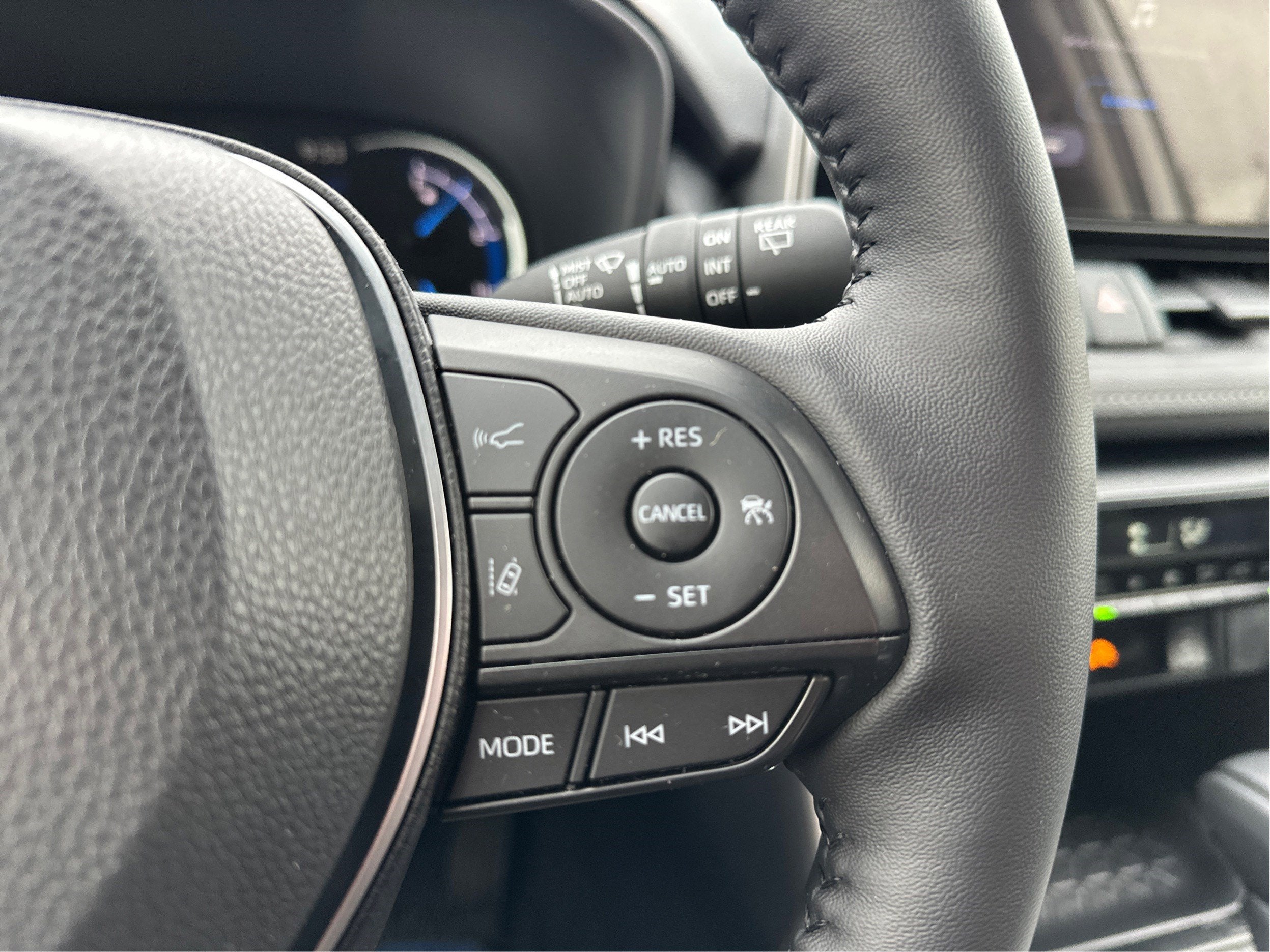 2025 Toyota RAV4 Hybrid XLE AWD