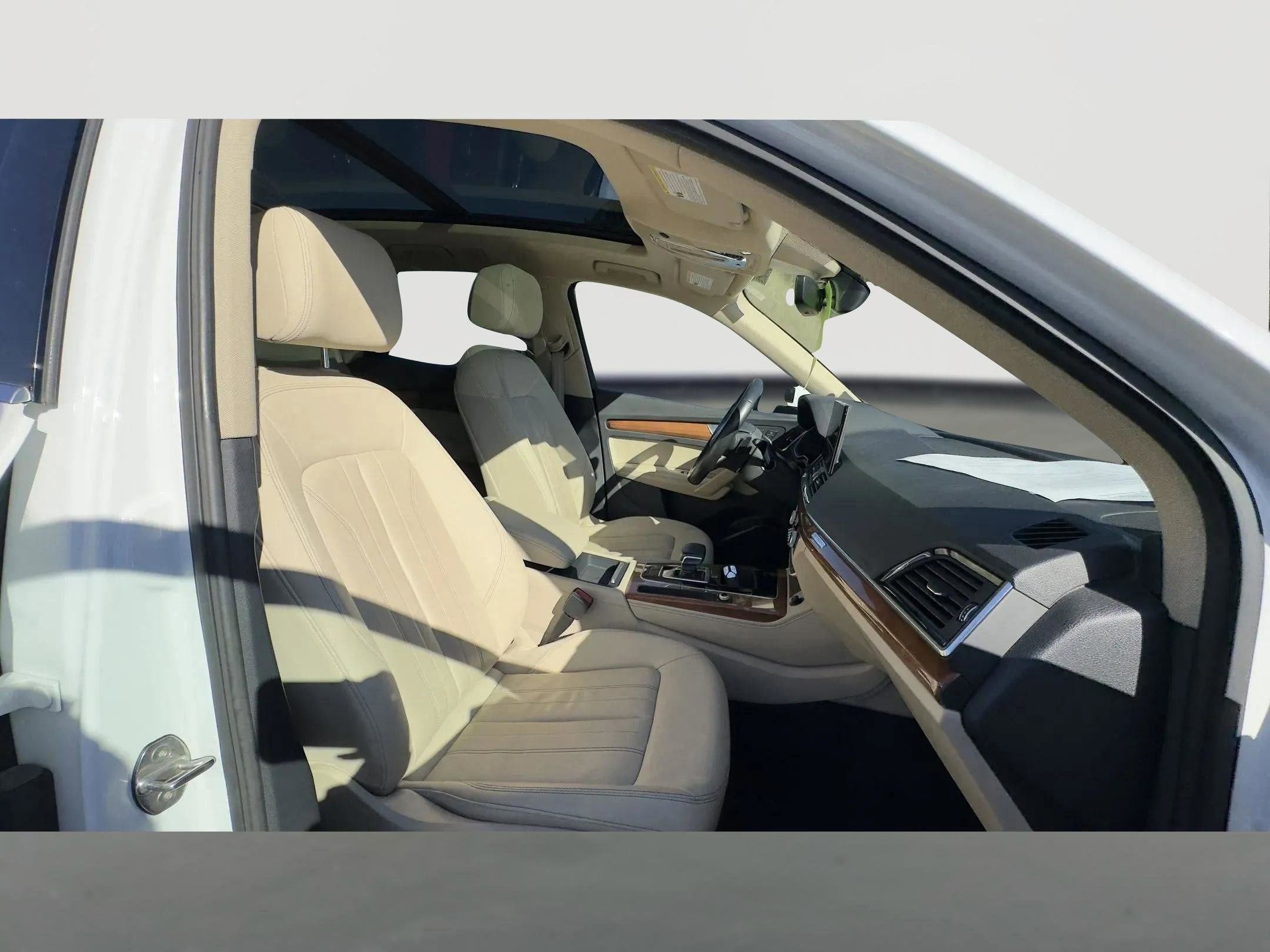 2022 Audi Q5 S line Premium Plus