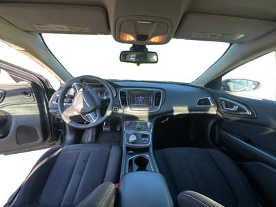 2016 Chrysler 200 LX