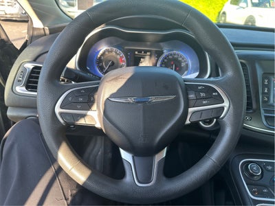 2016 Chrysler 200 LX
