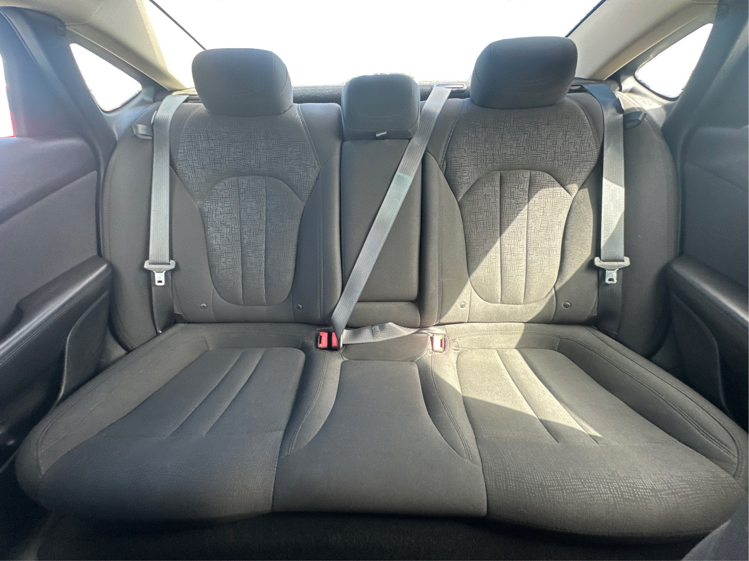 2016 Chrysler 200 LX