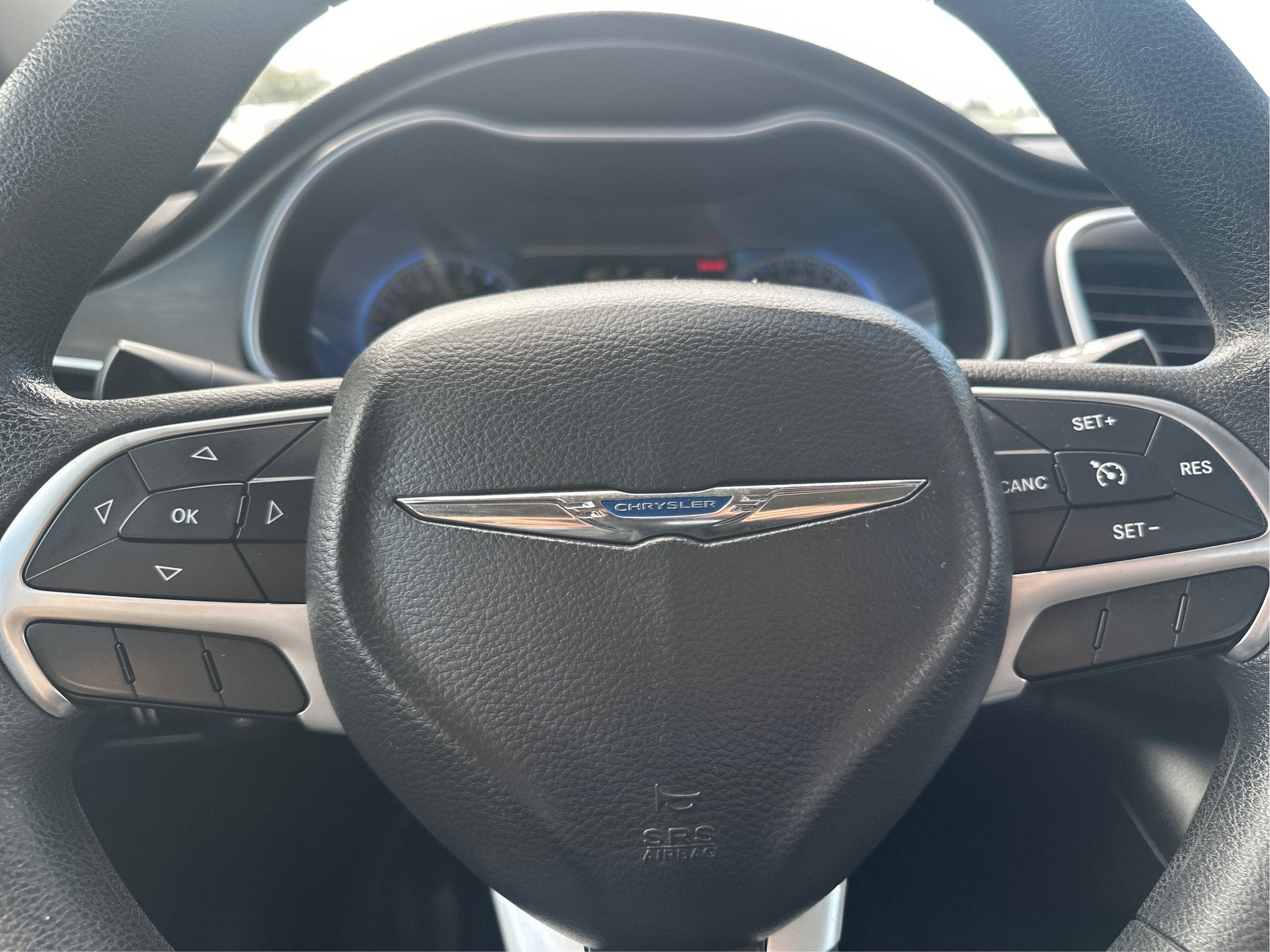 2016 Chrysler 200 LX