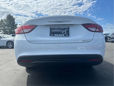 2016 Chrysler 200 LX