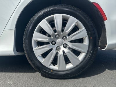 2016 Chrysler 200 LX