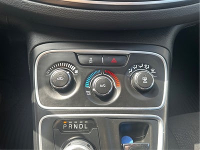 2016 Chrysler 200 LX