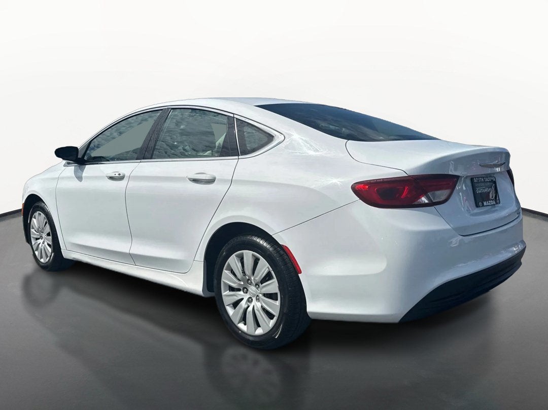 2016 Chrysler 200 LX