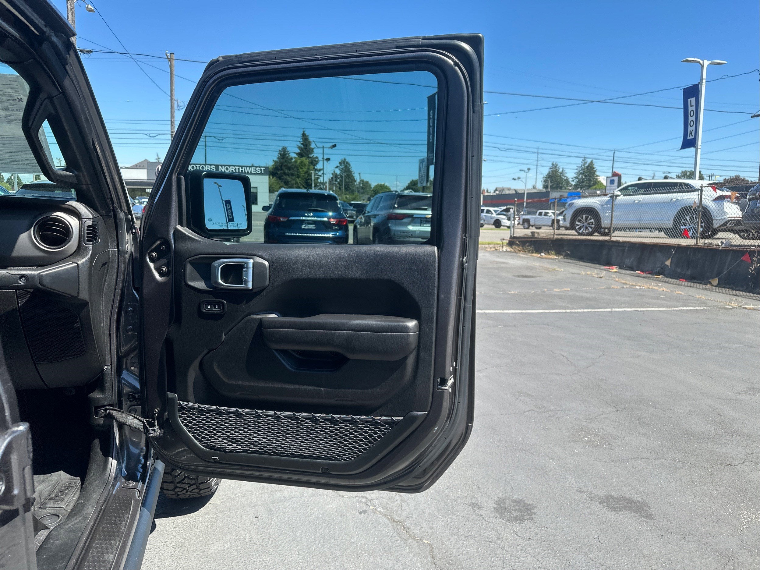 2021 Jeep Gladiator Willys