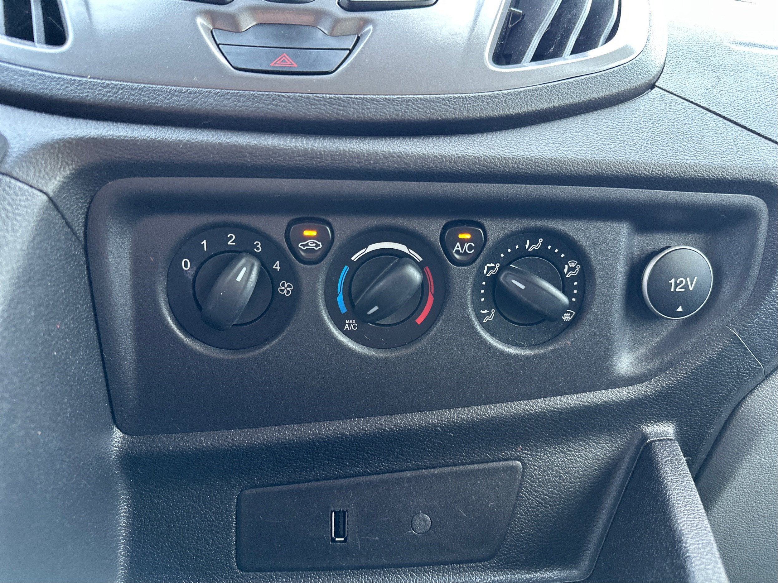 2017 Ford Transit Wagon XLT