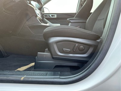 2023 Ford Explorer XLT 4WD