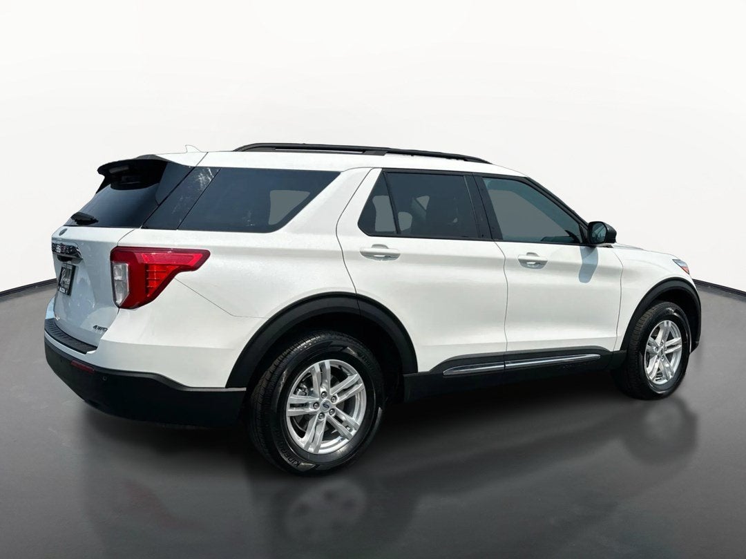 2023 Ford Explorer XLT 4WD