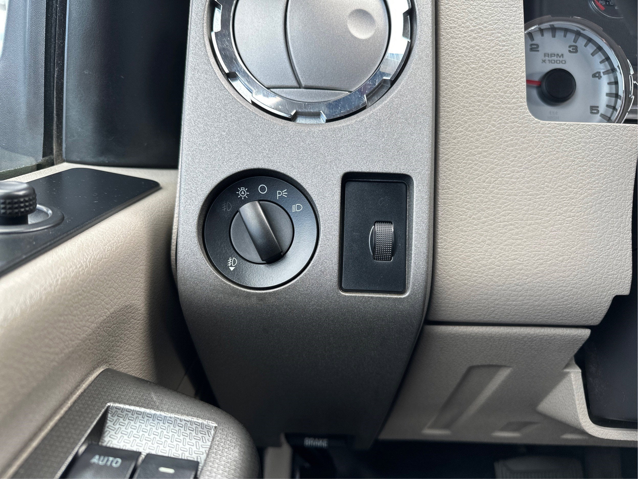 2008 Ford Super Duty F-350 SRW Lariat