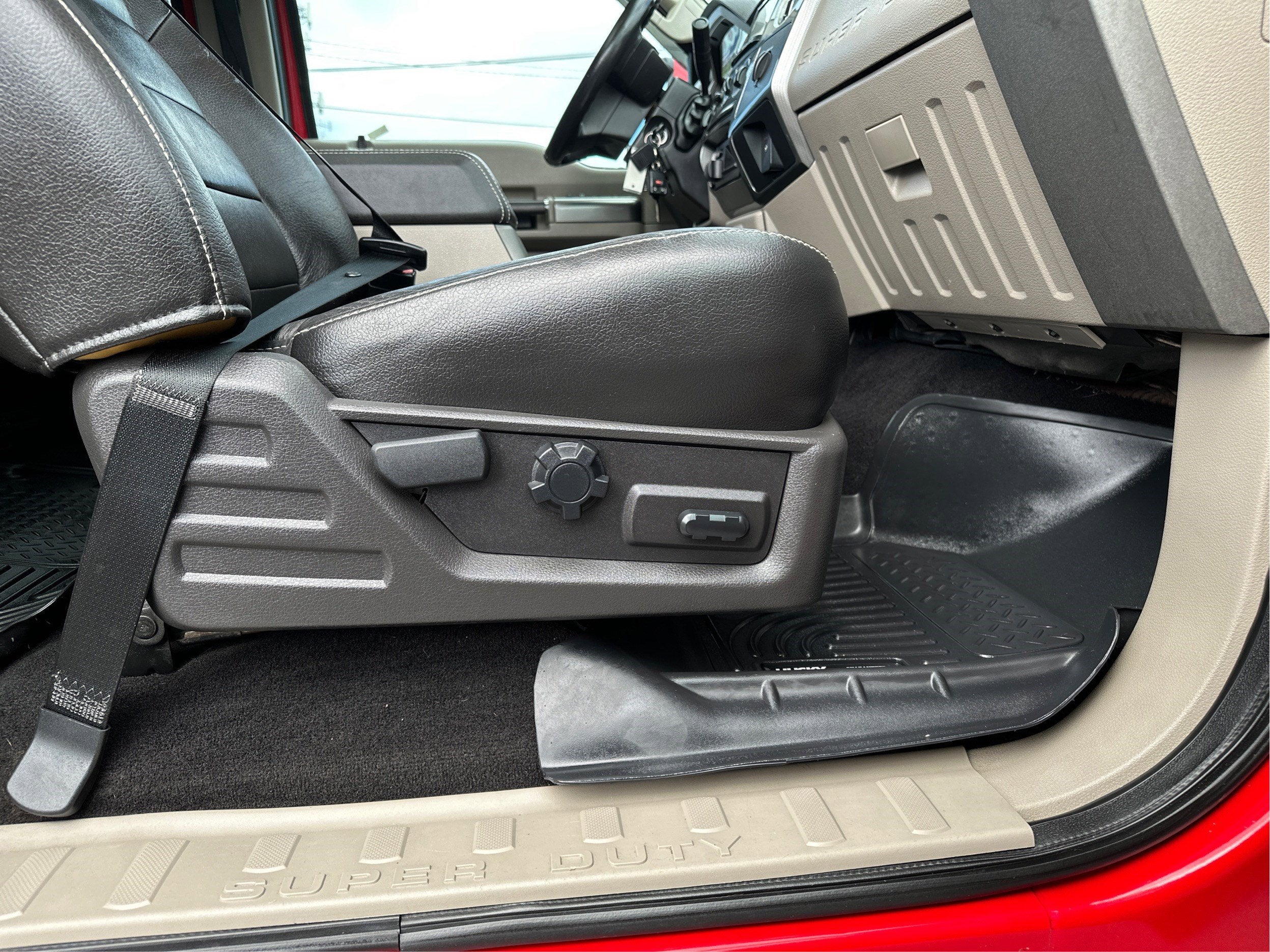 2008 Ford Super Duty F-350 SRW Lariat