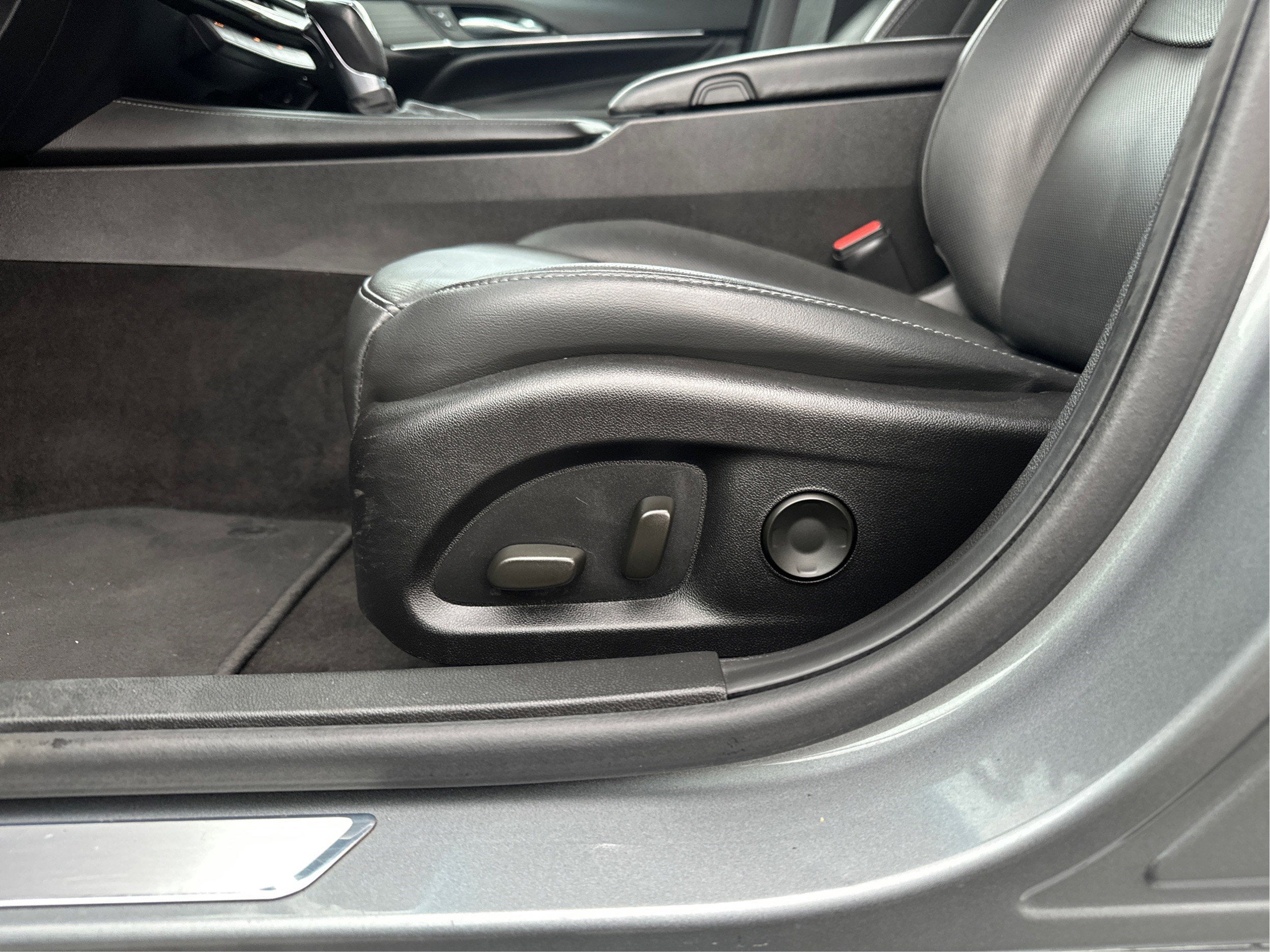 2023 Cadillac CT4 Premium Luxury