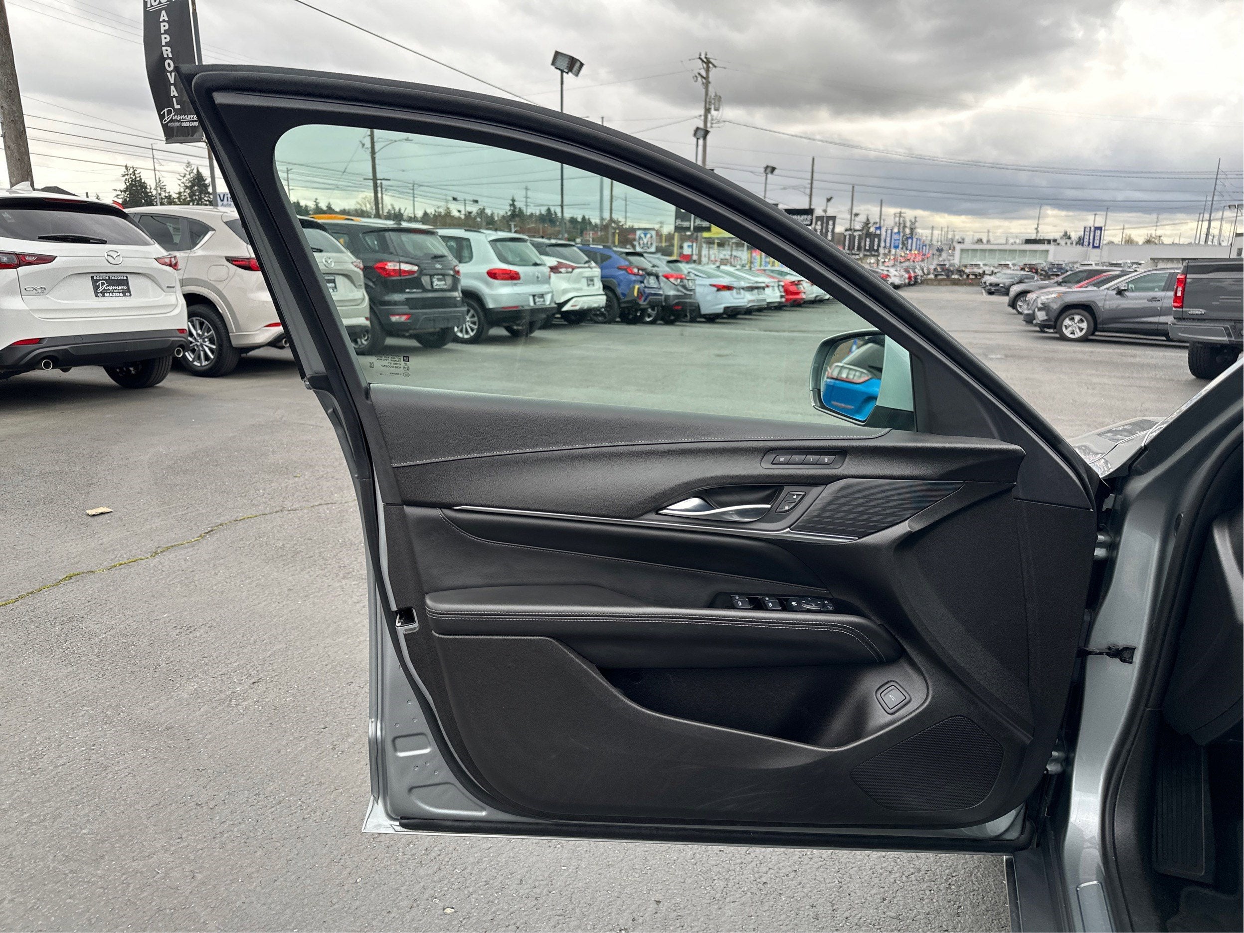 2023 Cadillac CT4 Premium Luxury