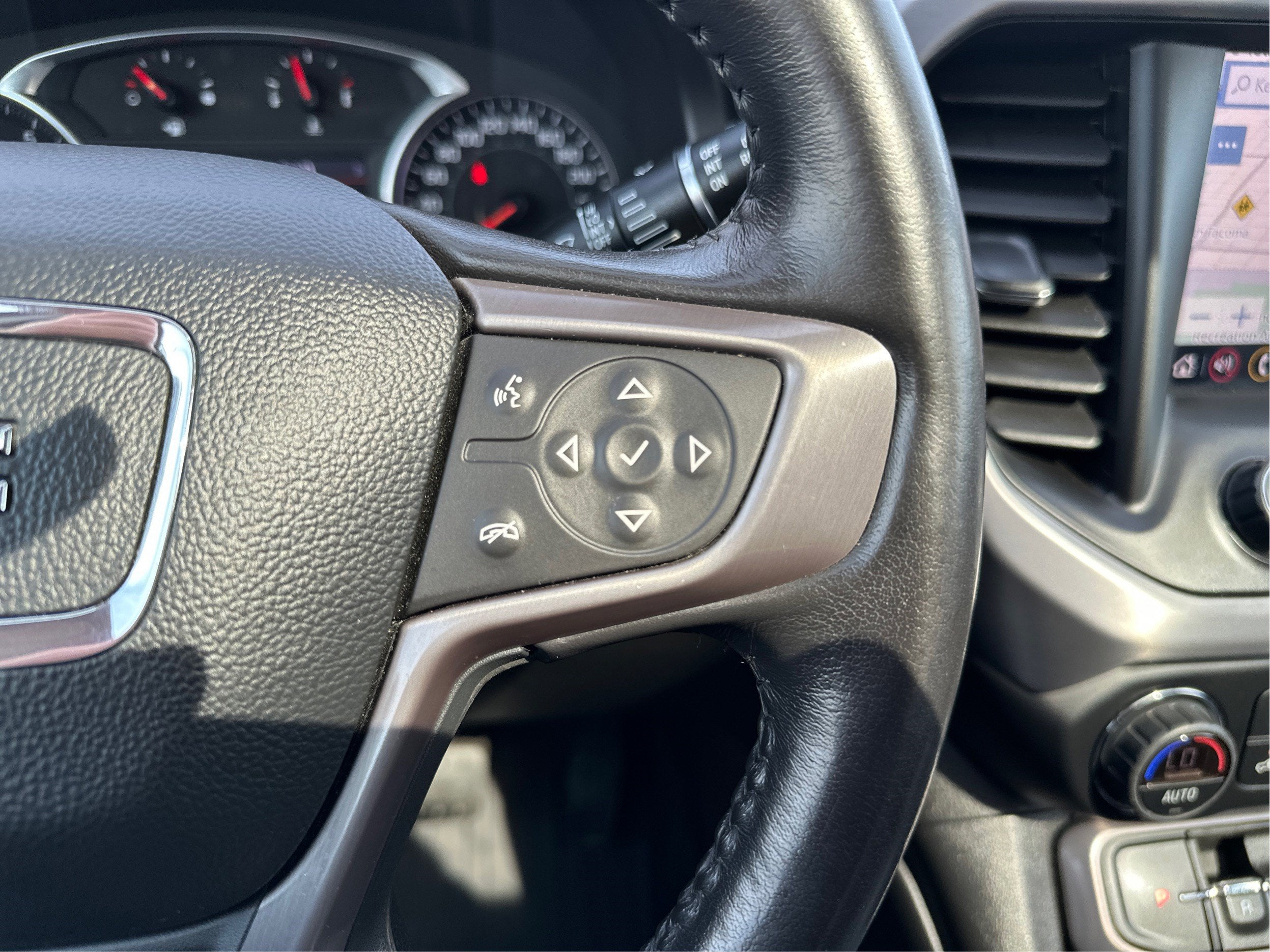 2021 GMC Acadia AT4