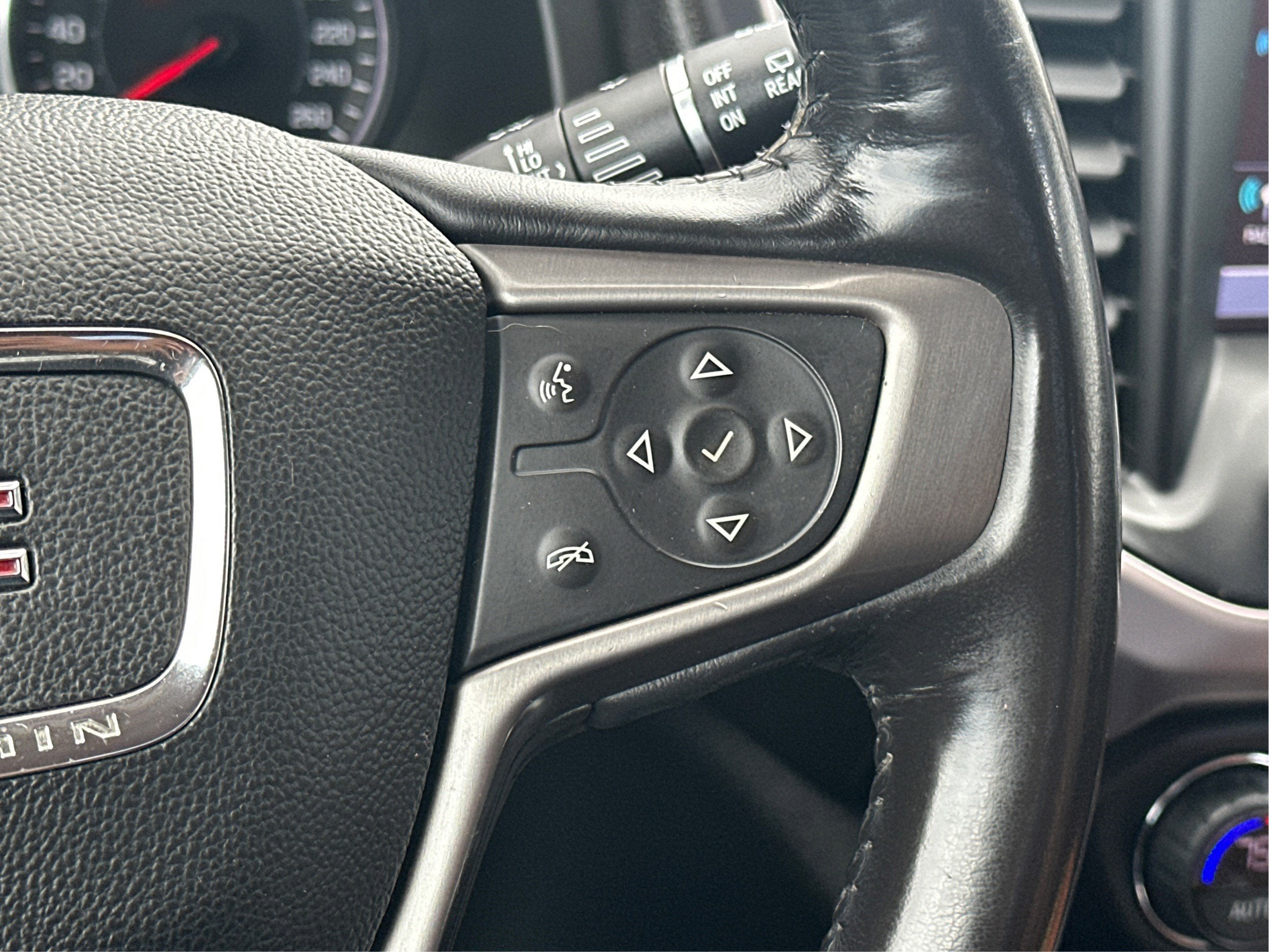 2019 GMC Acadia SLT