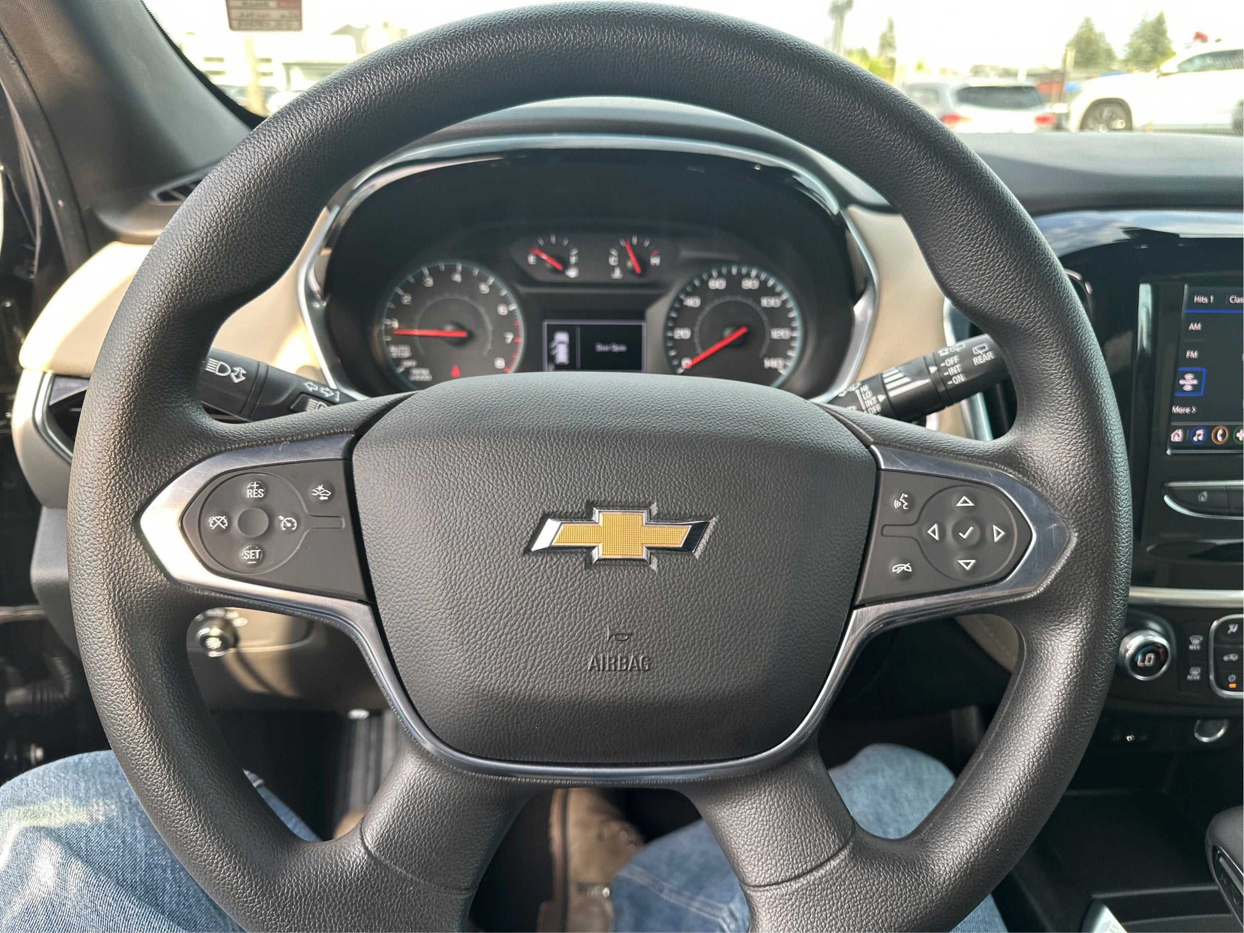 2022 Chevrolet Traverse LS