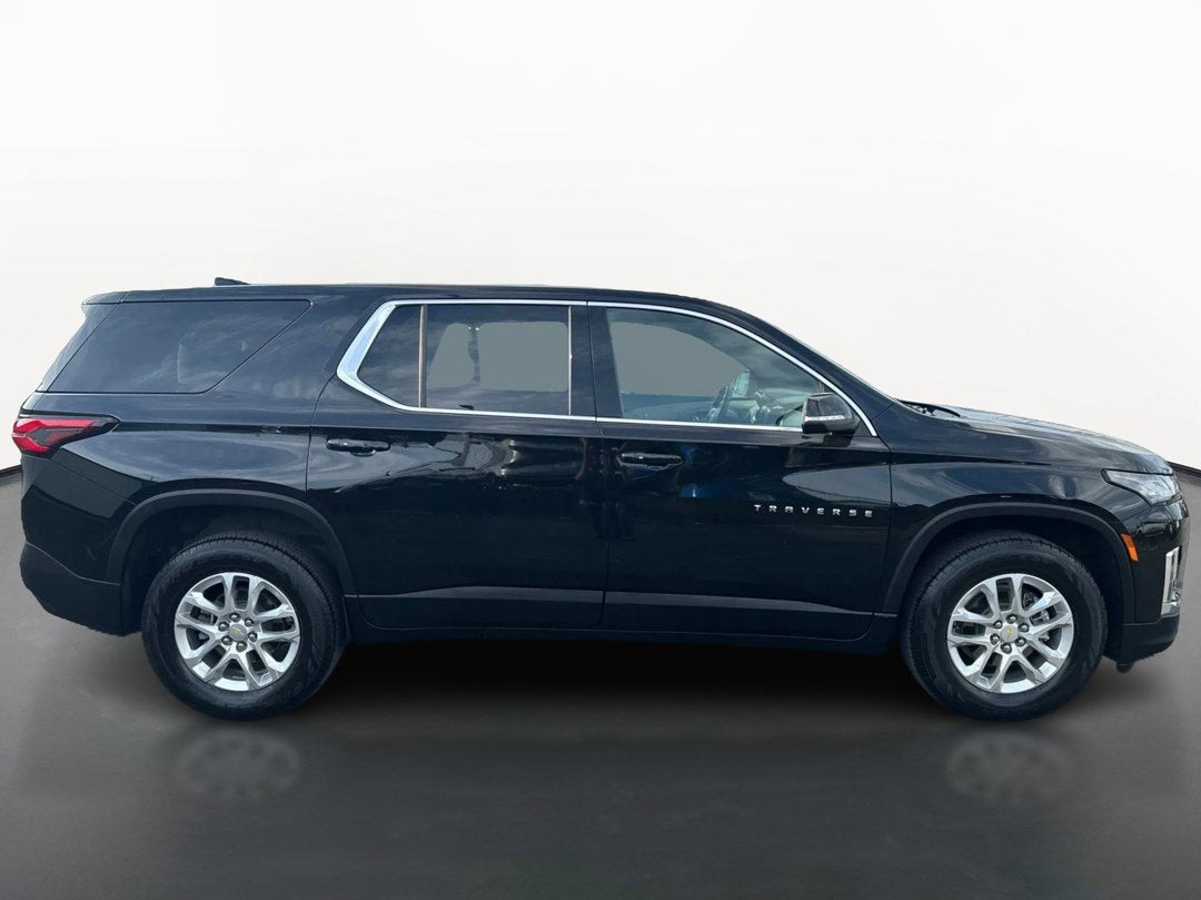 2022 Chevrolet Traverse LS
