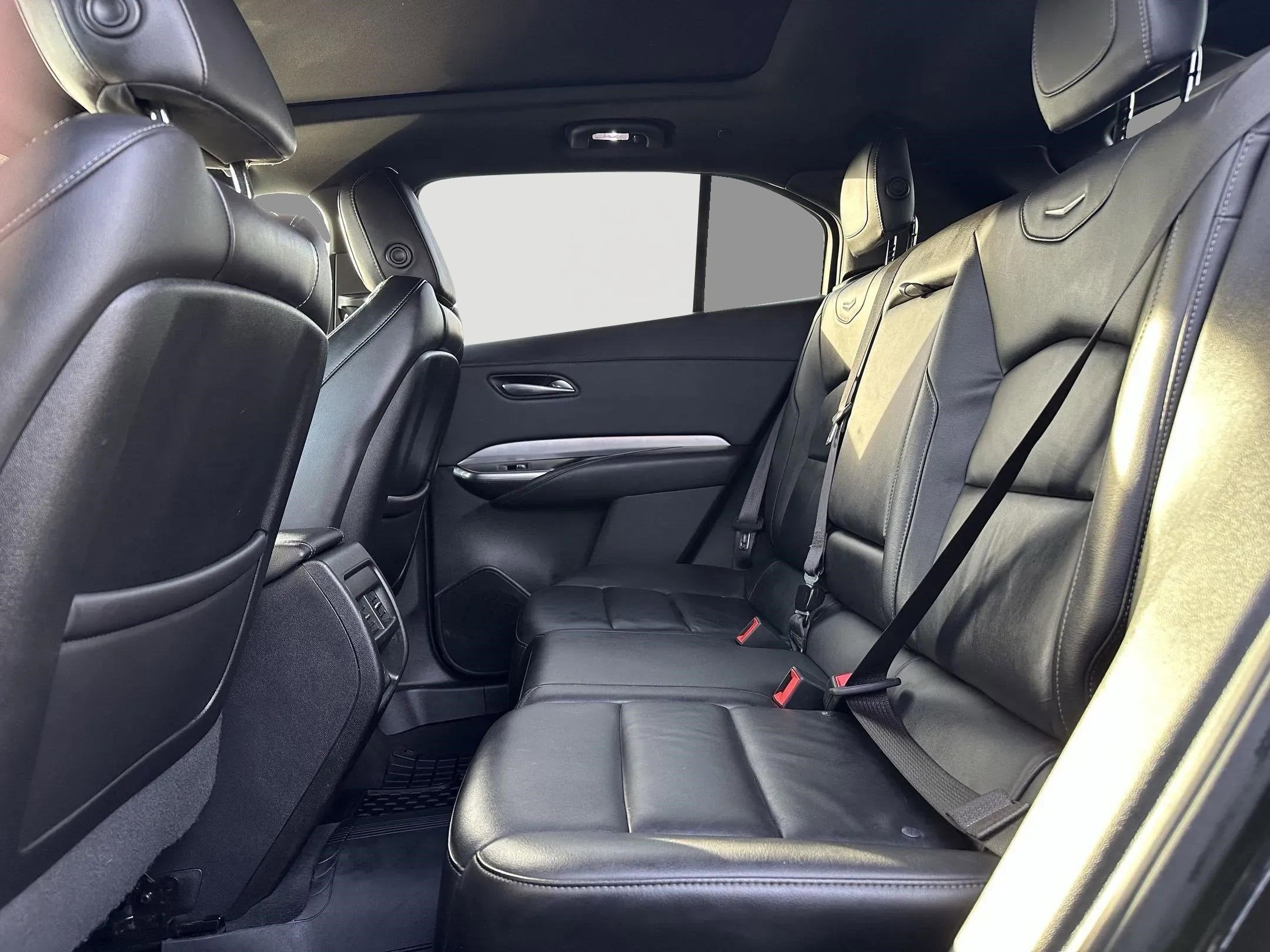 2021 Cadillac XT4 AWD Premium Luxury