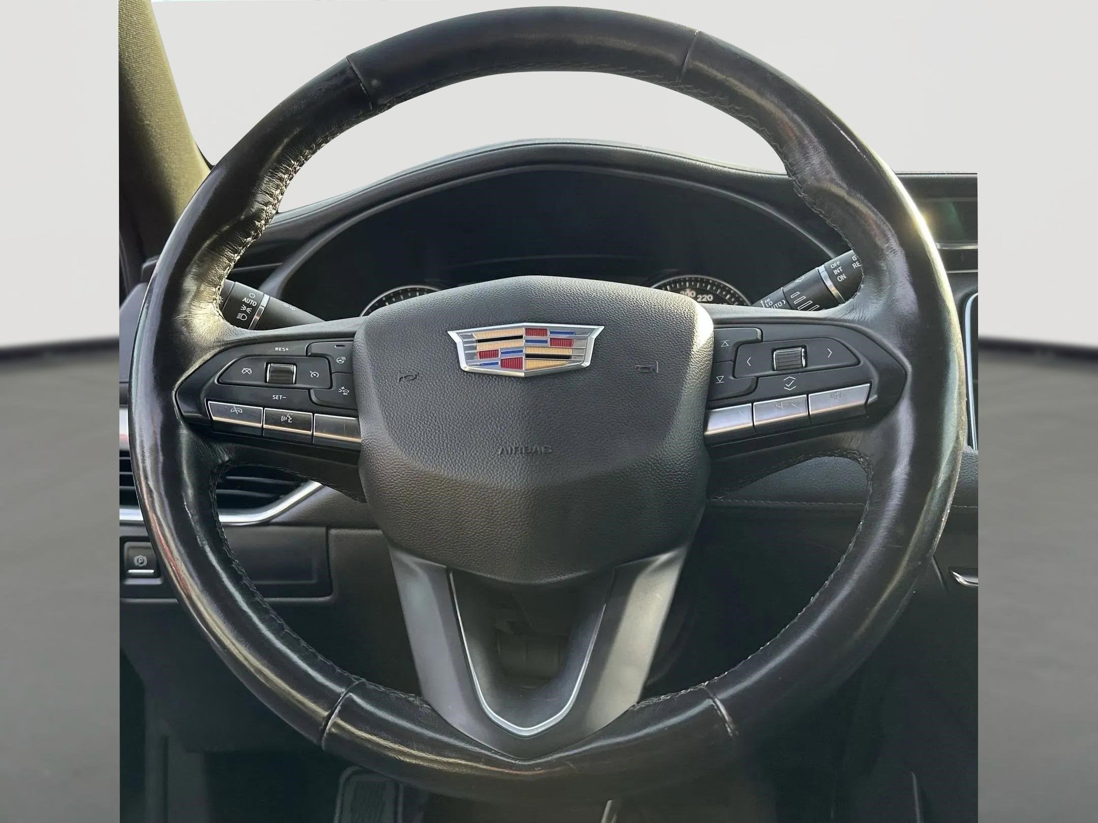 2021 Cadillac XT4 AWD Premium Luxury