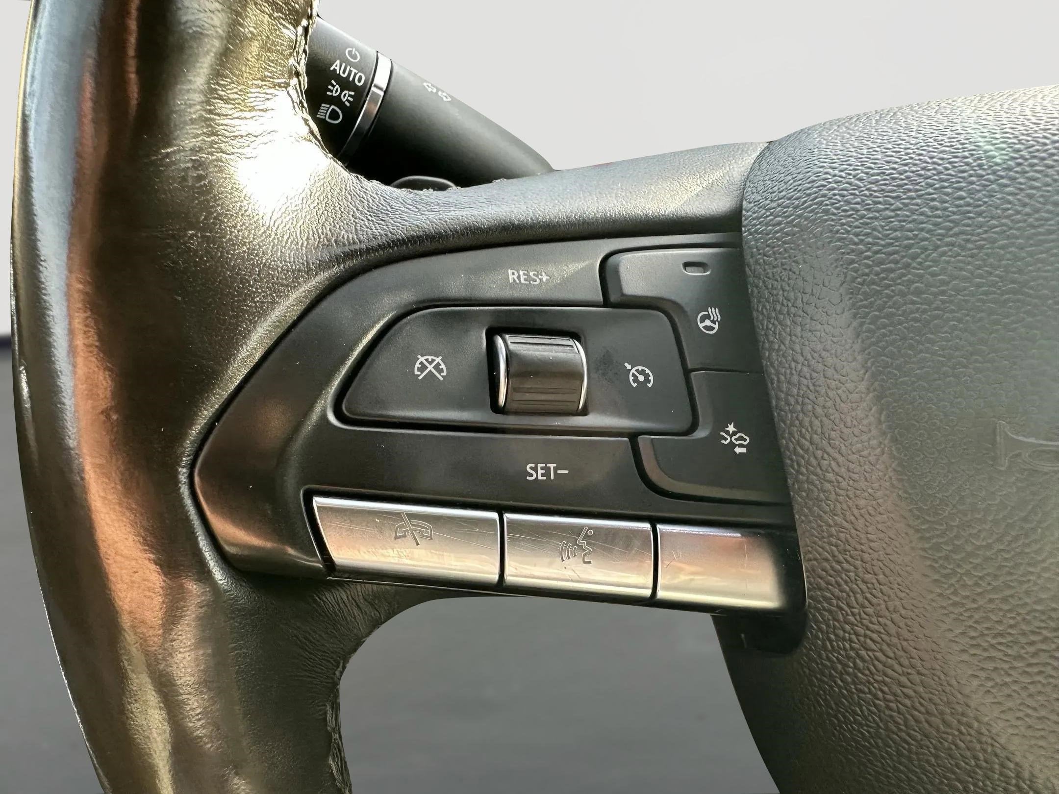 2021 Cadillac XT4 AWD Premium Luxury