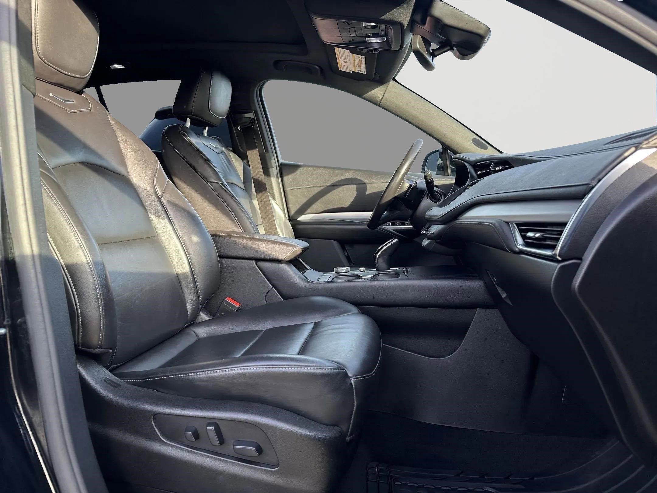 2021 Cadillac XT4 AWD Premium Luxury