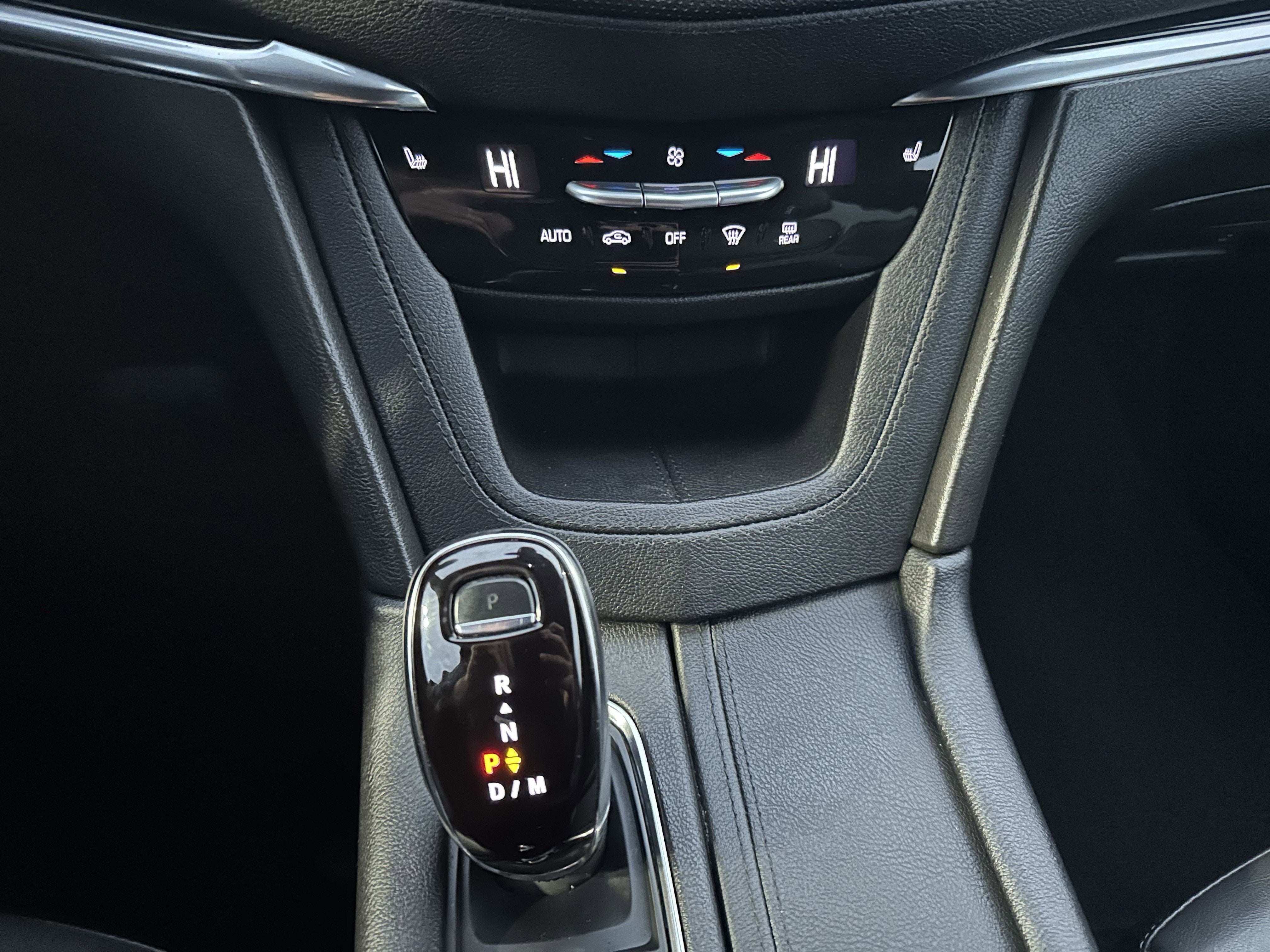 2022 Cadillac XT5 AWD Premium Luxury