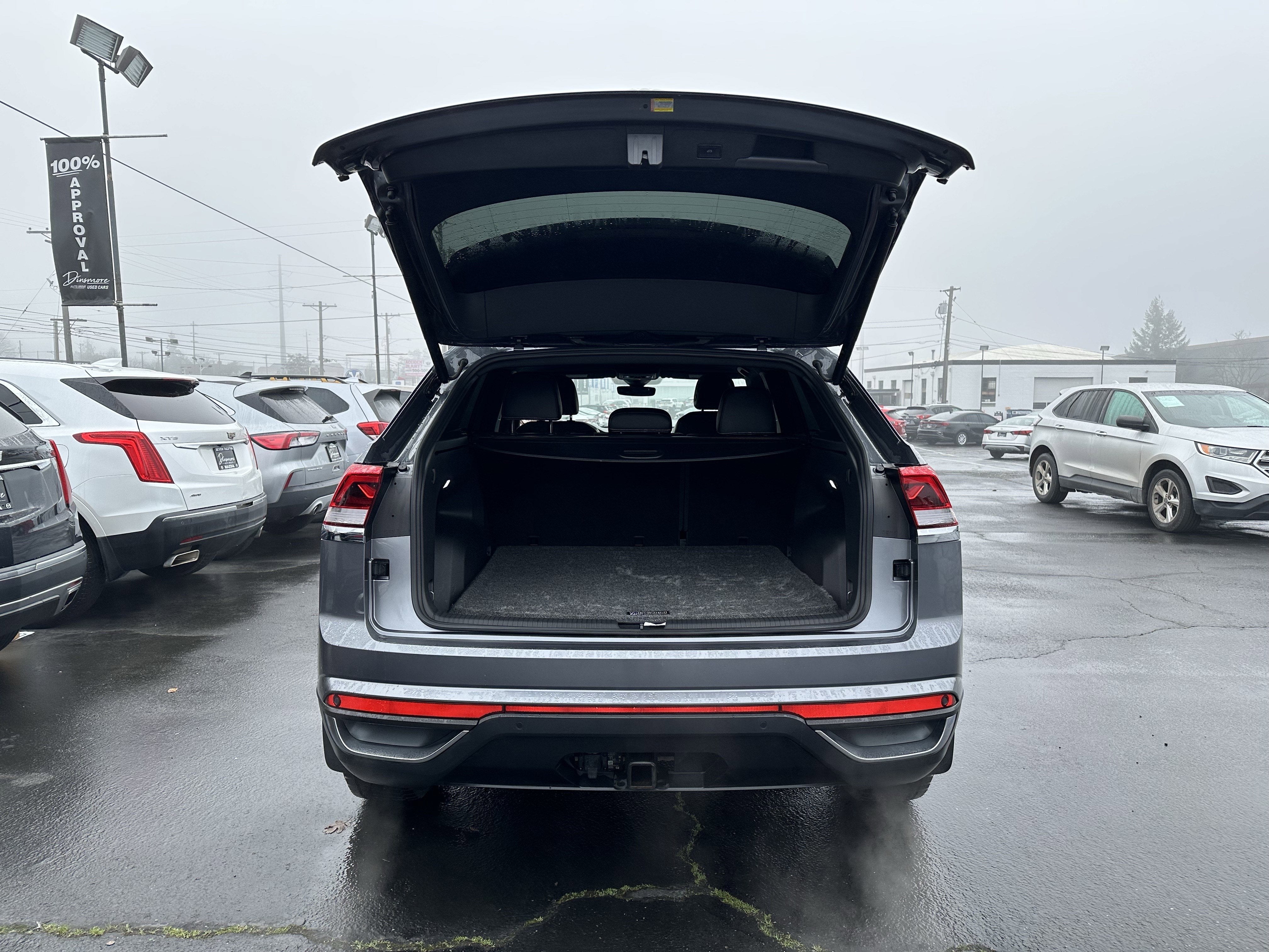 2024 Volkswagen Atlas Cross Sport 2.0T SE w/Technology