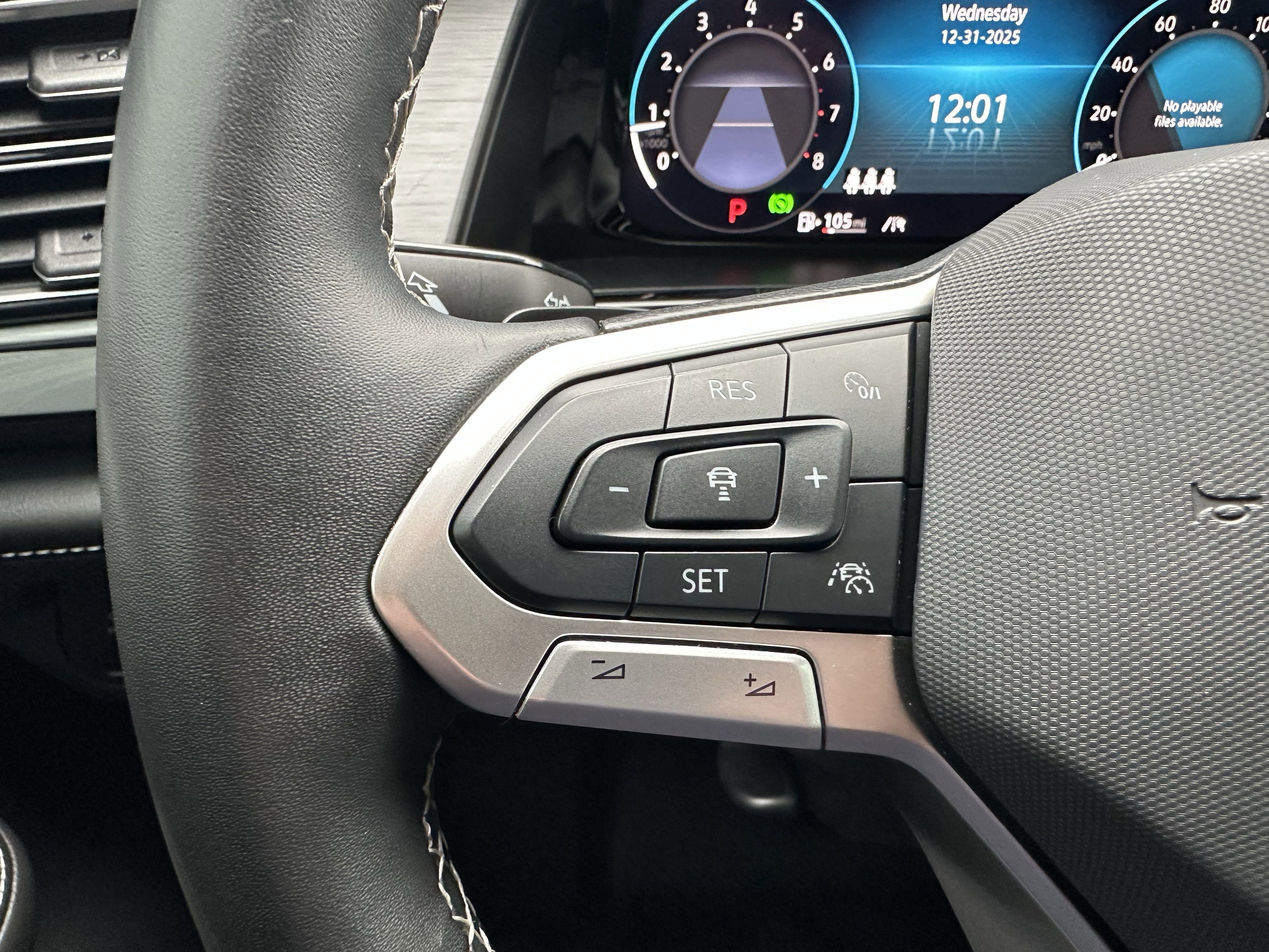 2024 Volkswagen Atlas Cross Sport 2.0T SE w/Technology