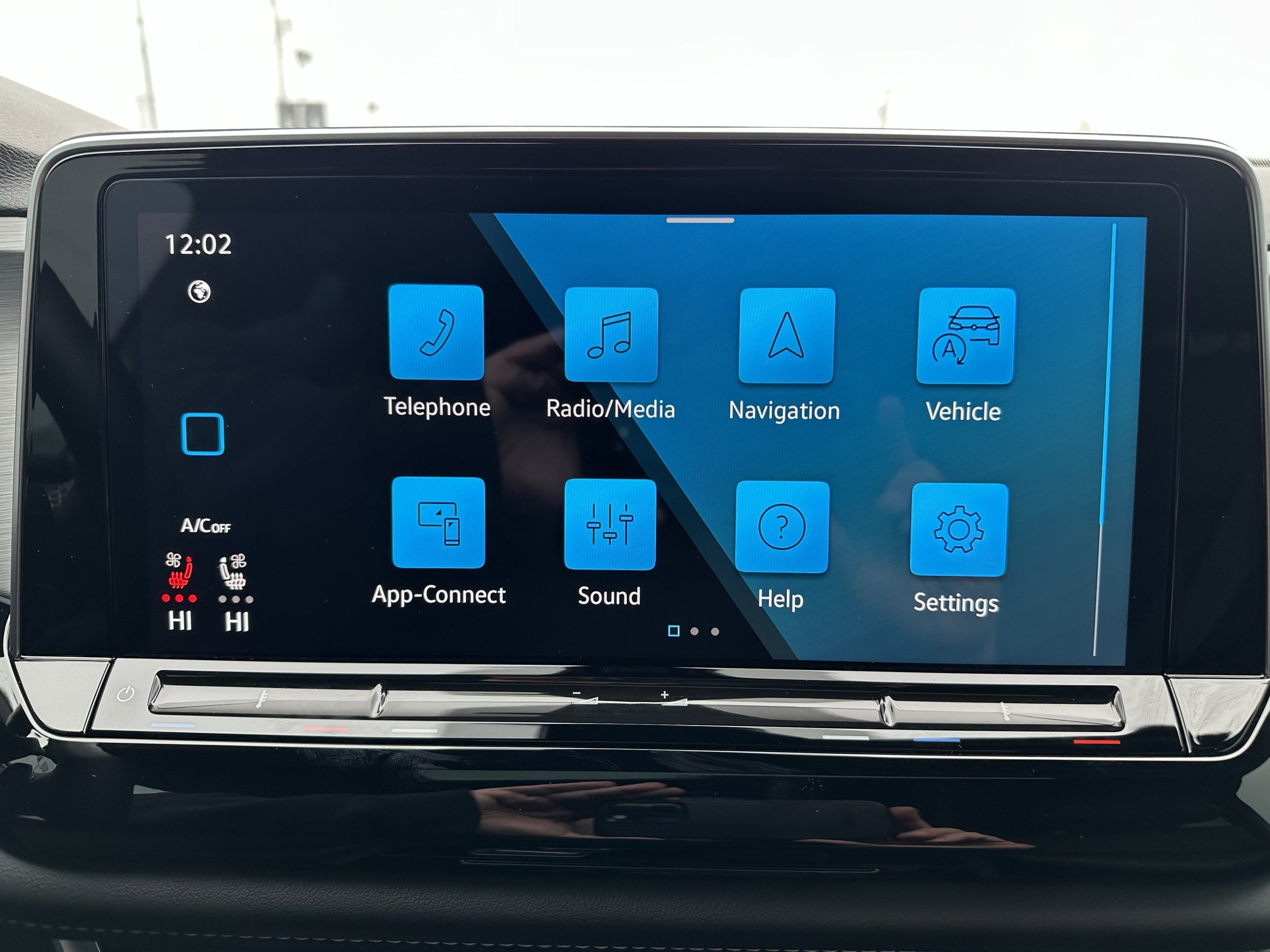 2024 Volkswagen Atlas Cross Sport 2.0T SE w/Technology