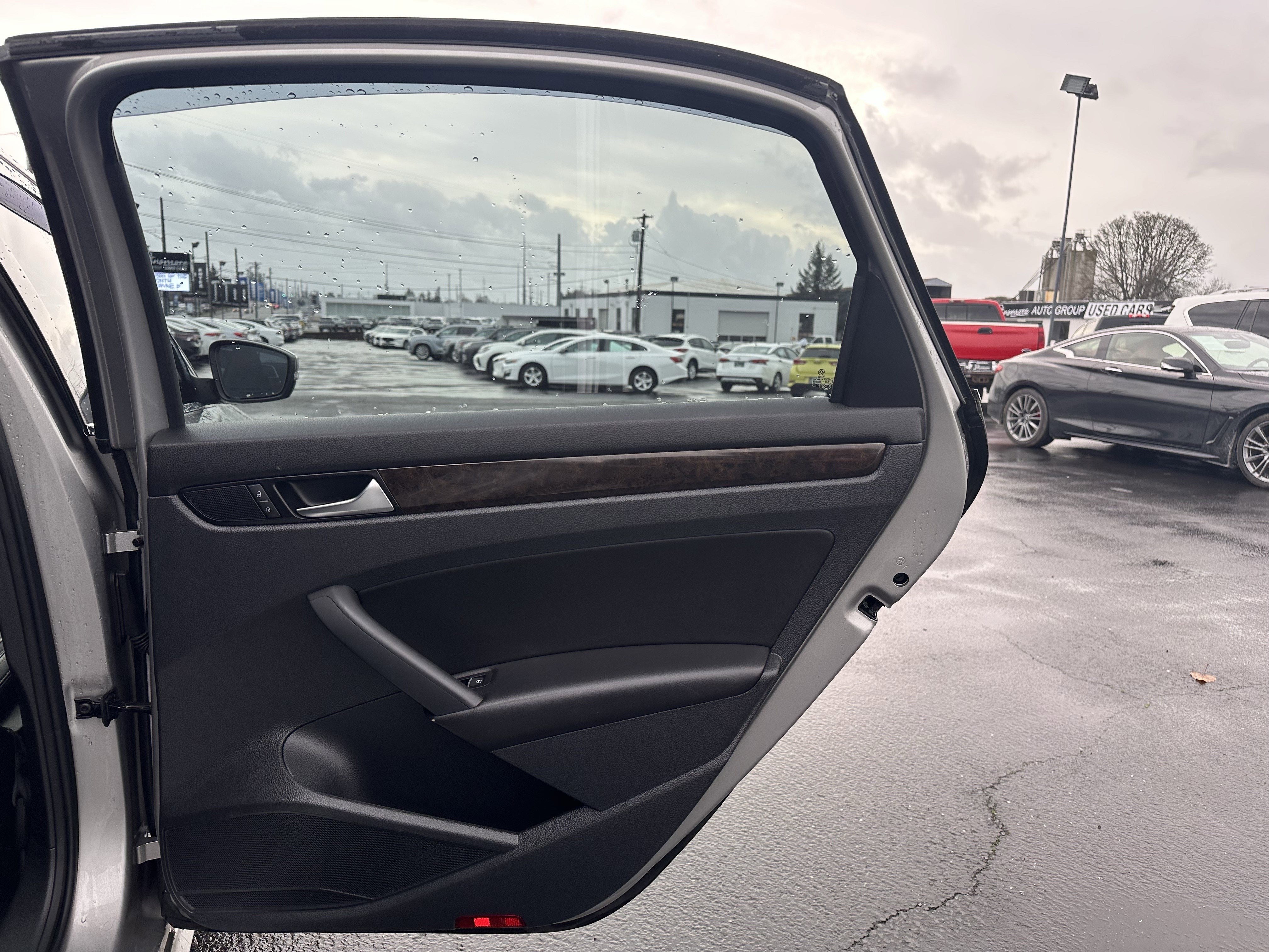 2014 Volkswagen Passat TDI SEL Premium