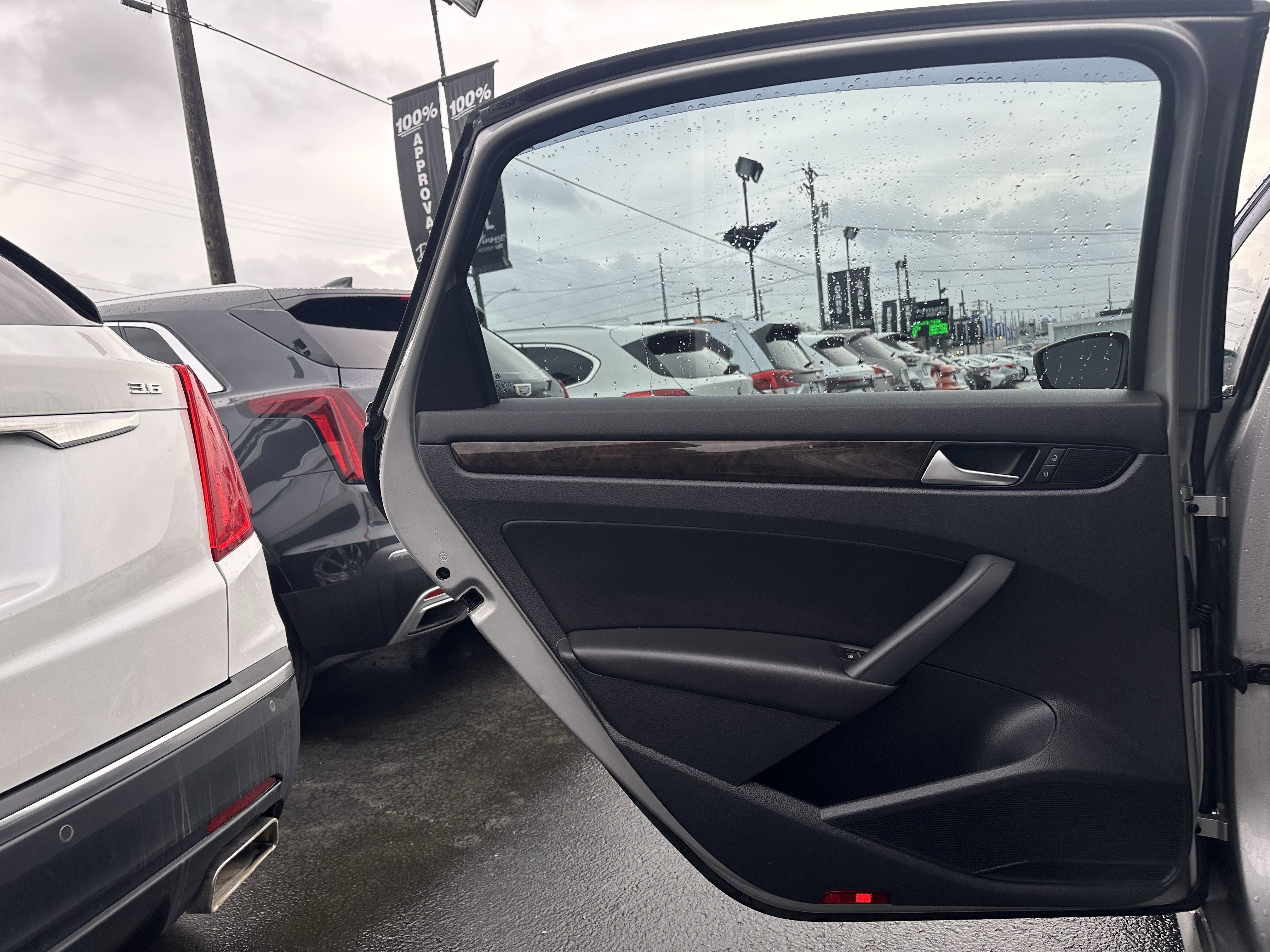 2014 Volkswagen Passat TDI SEL Premium