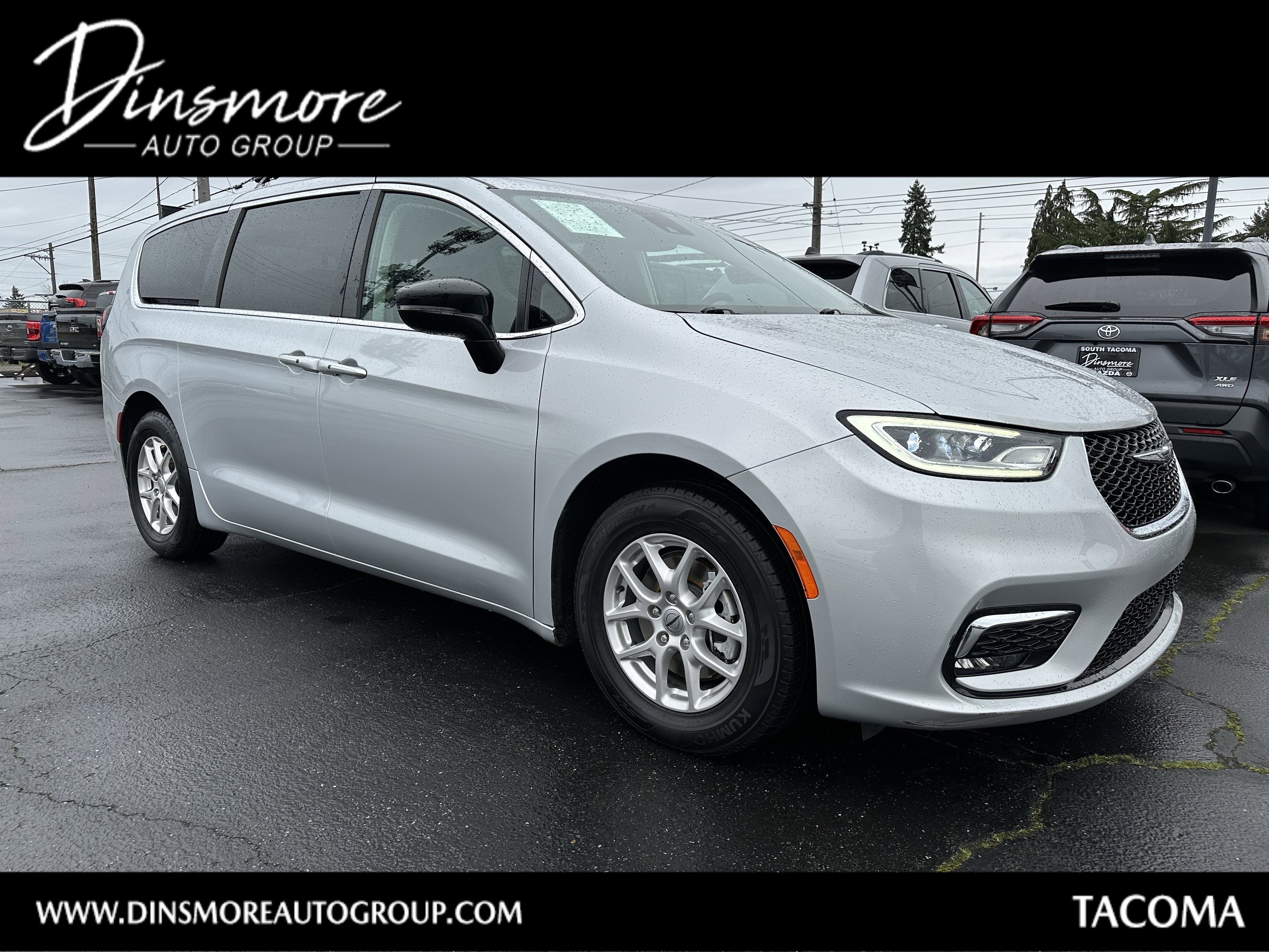 2024 Chrysler Pacifica Touring L