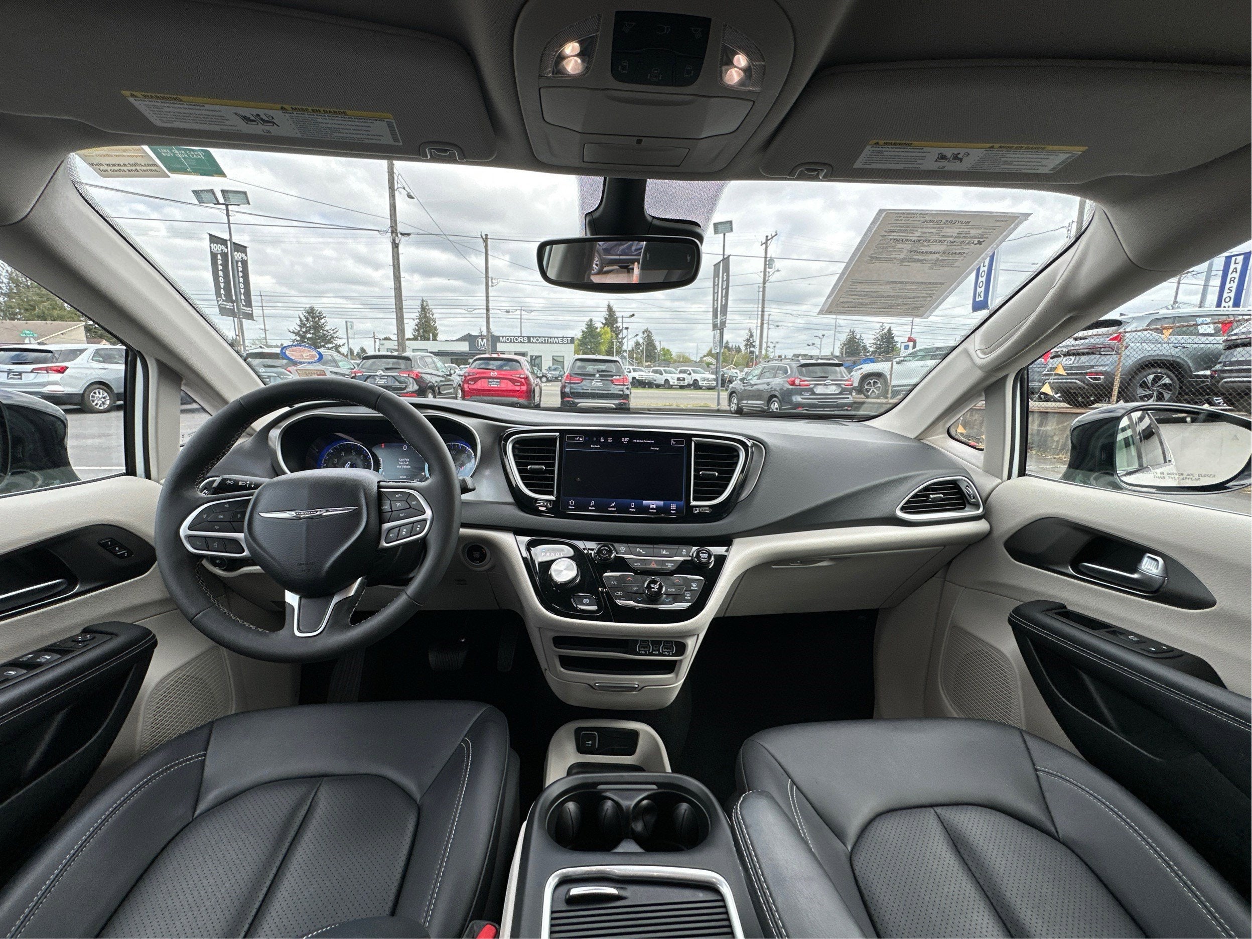 2024 Chrysler Pacifica Touring L