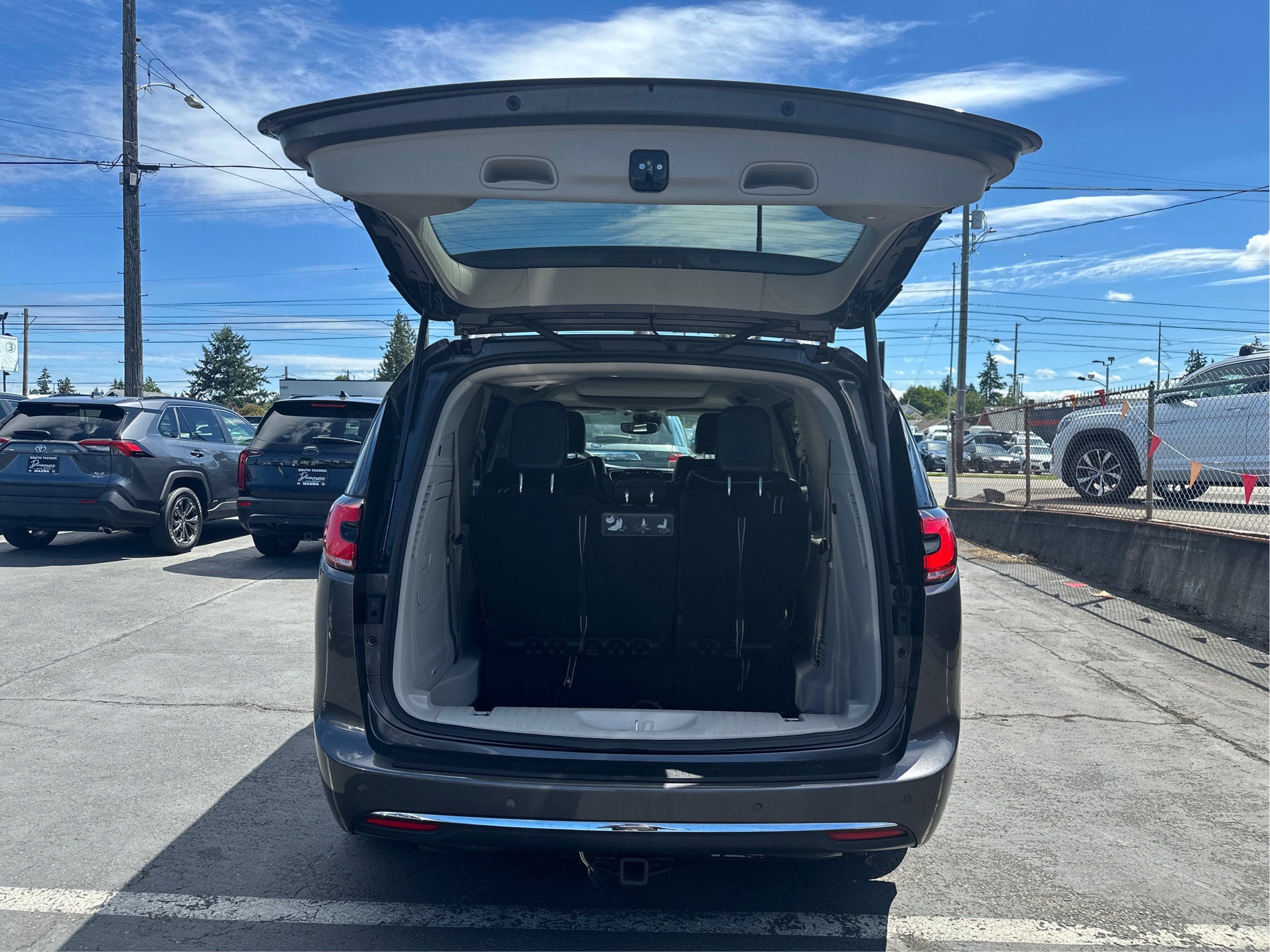 2021 Chrysler Pacifica Hybrid Limited