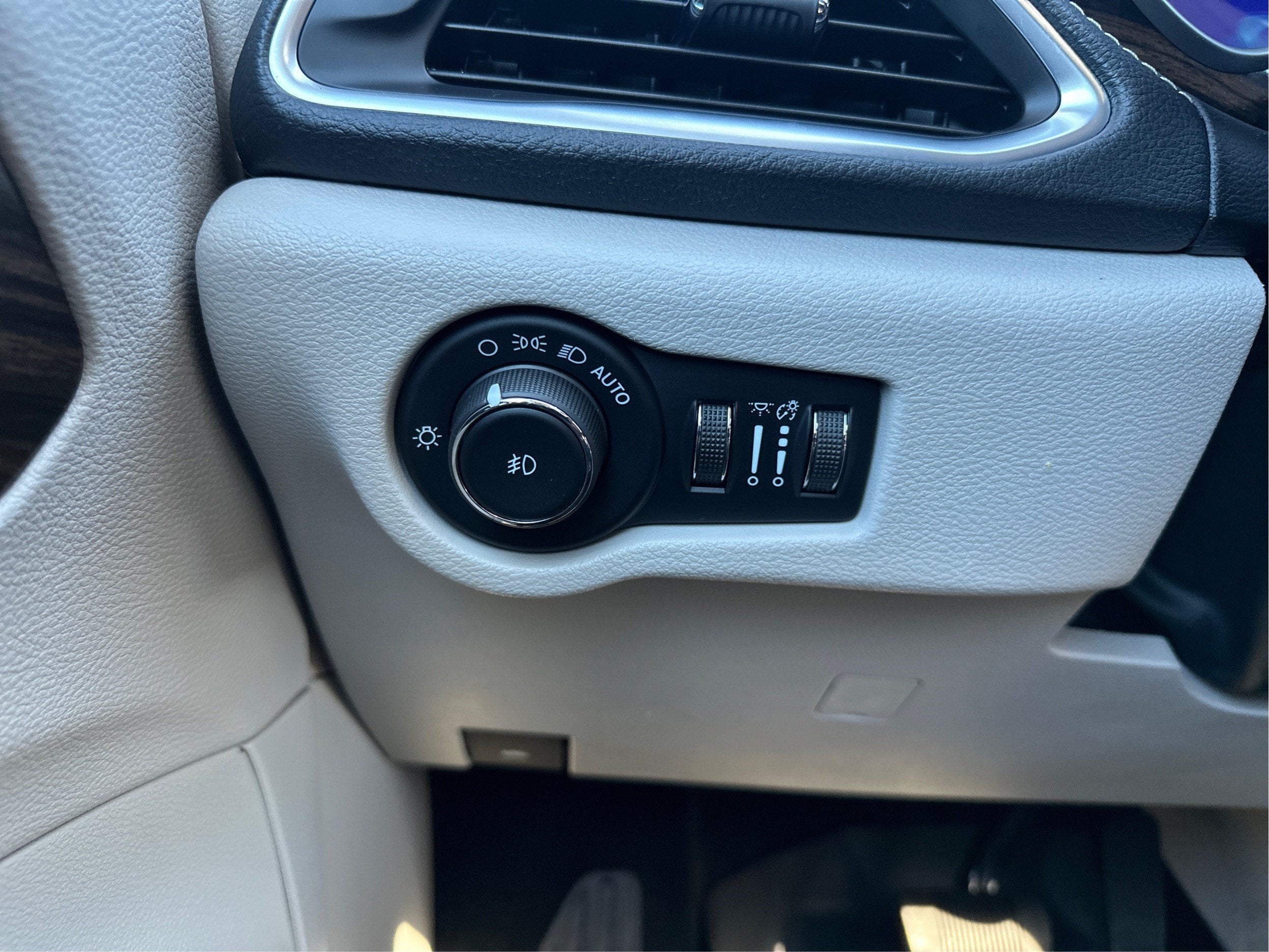 2021 Chrysler Pacifica Hybrid Limited