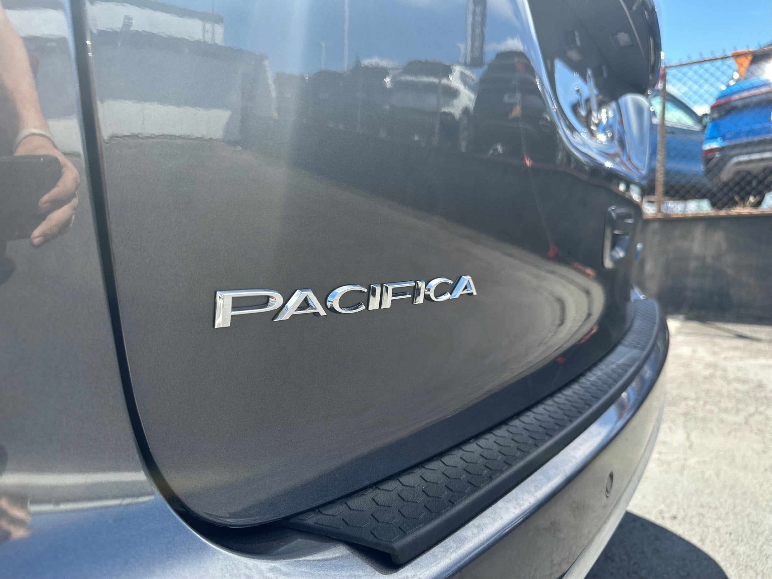 2021 Chrysler Pacifica Hybrid Limited