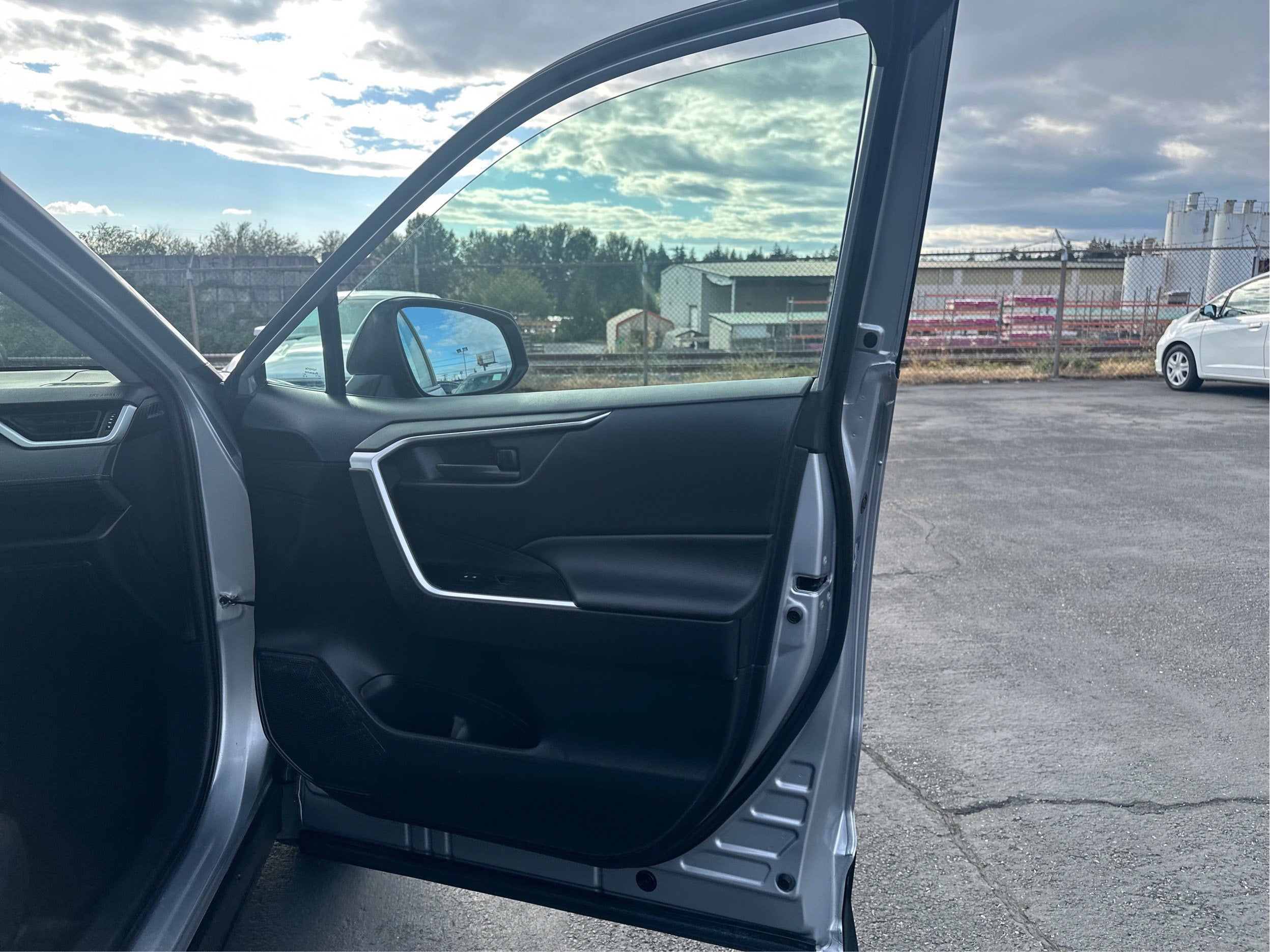 2021 Toyota RAV4 LE AWD