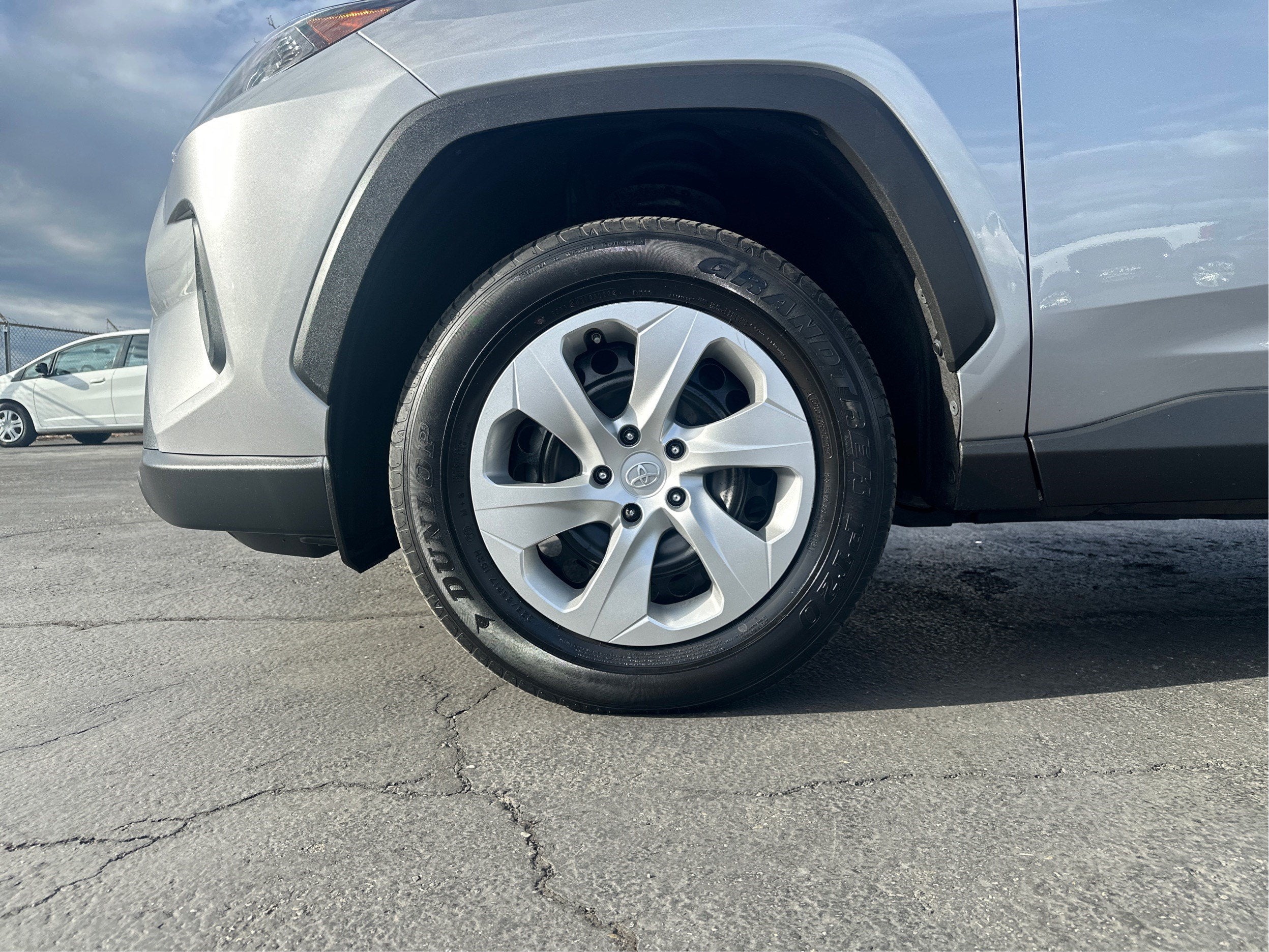 2021 Toyota RAV4 LE AWD