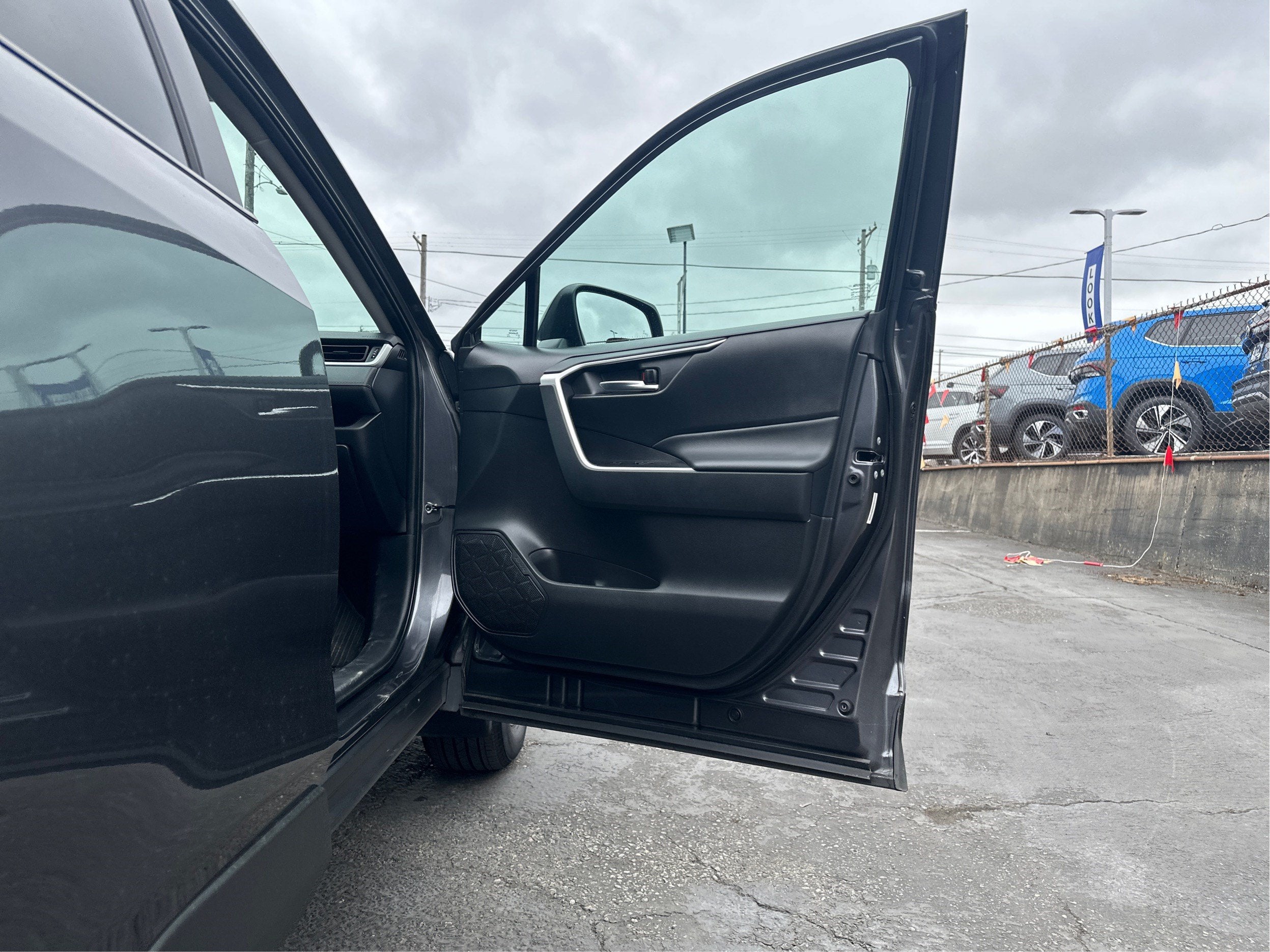 2024 Toyota RAV4 XLE AWD