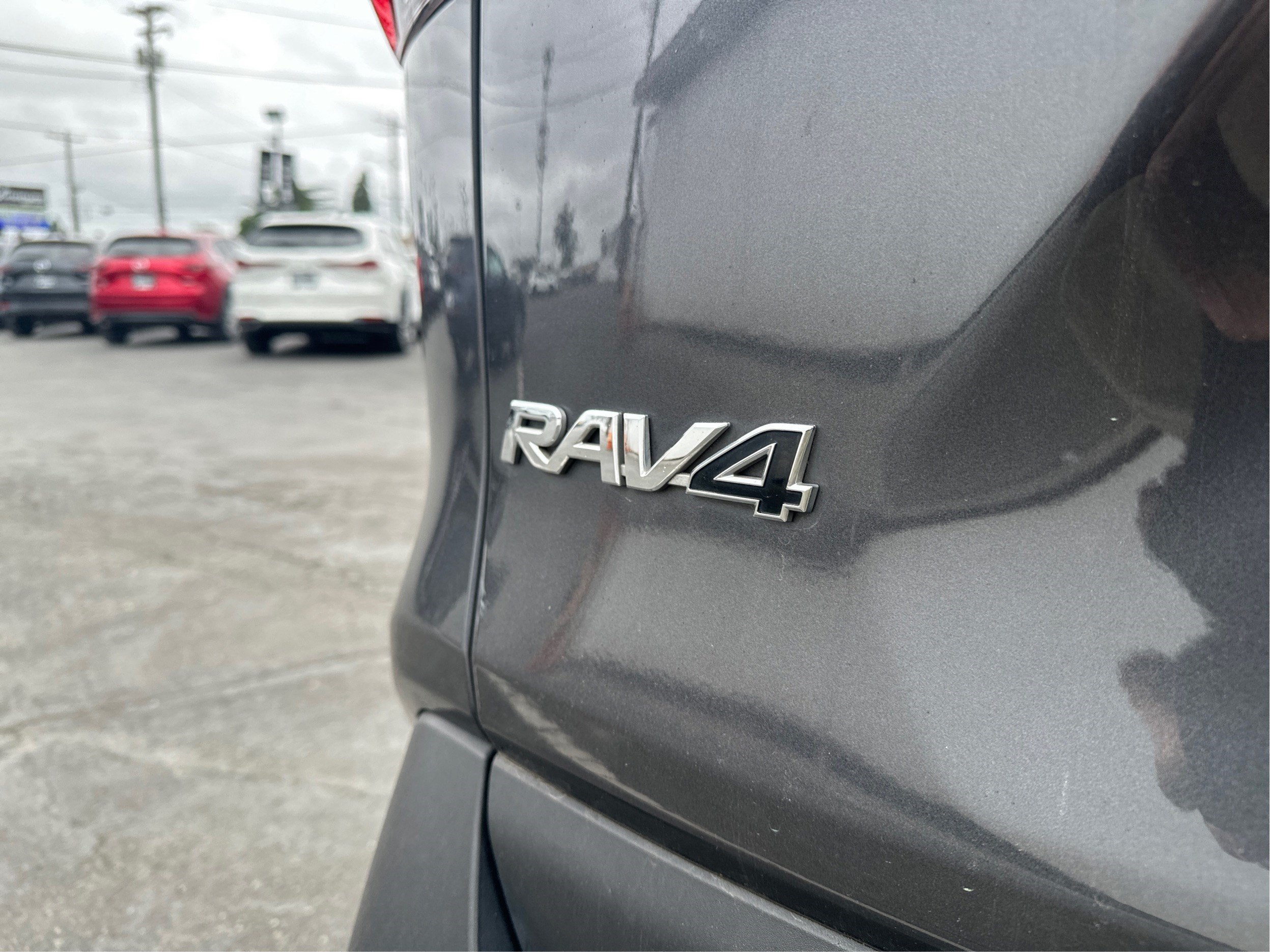 2024 Toyota RAV4 XLE AWD