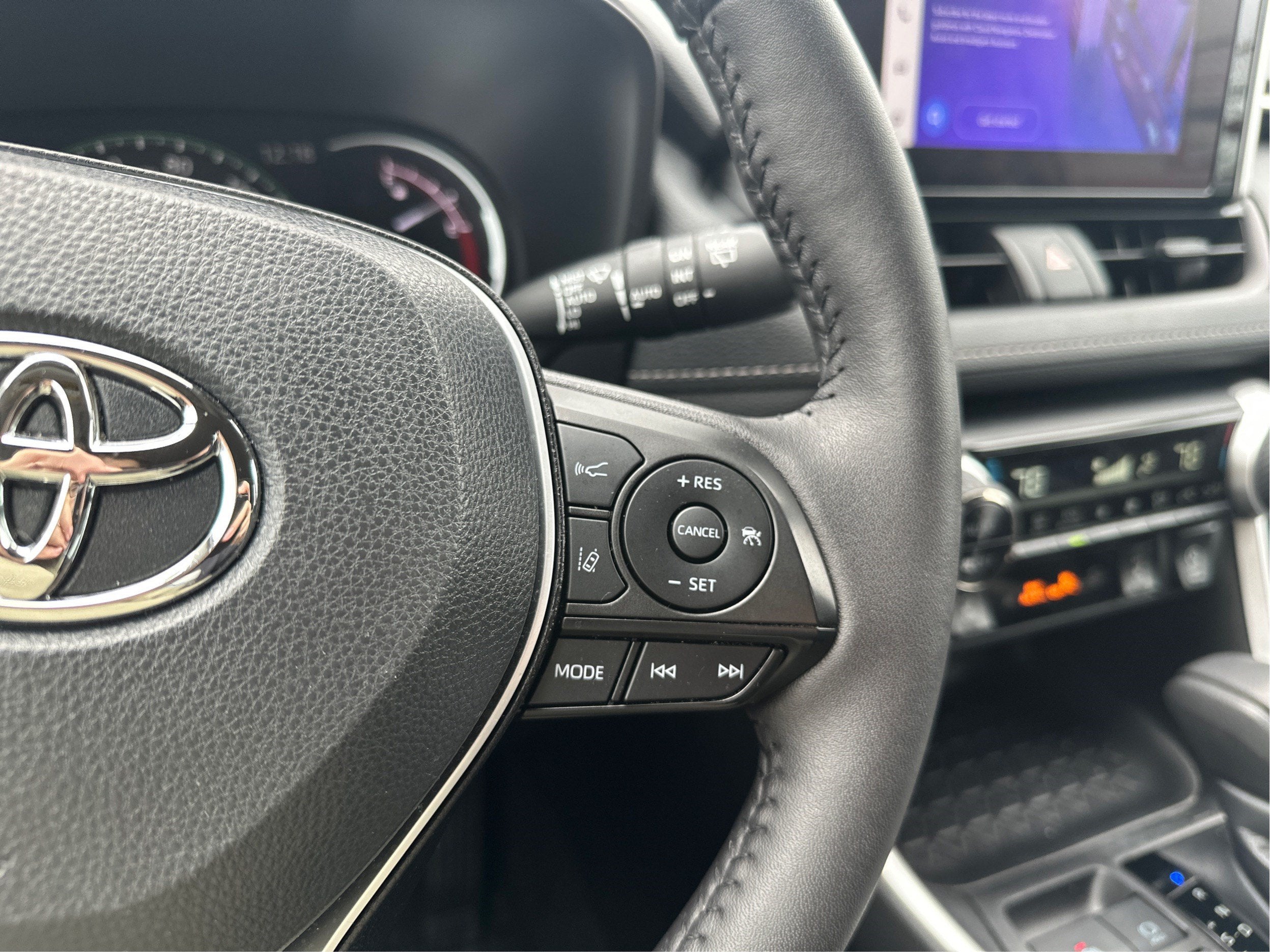 2024 Toyota RAV4 XLE AWD