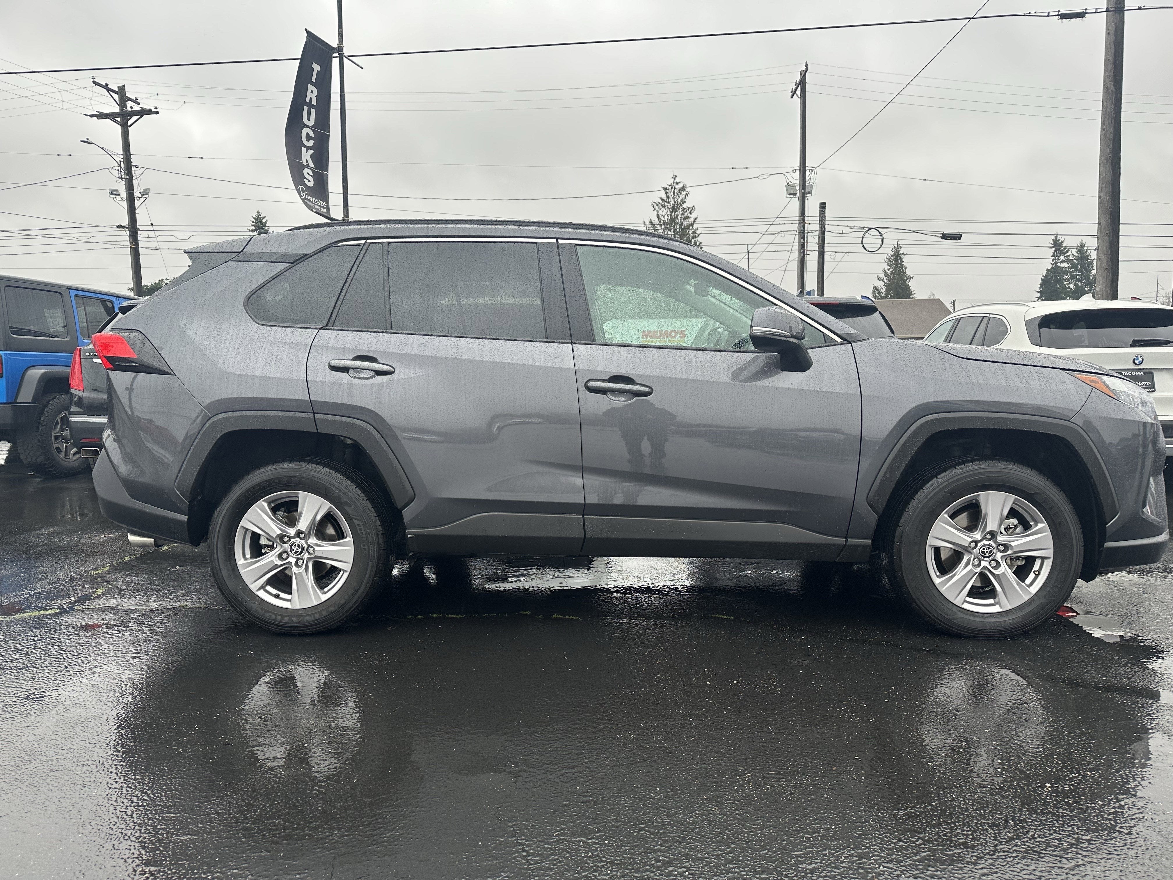 2023 Toyota RAV4 XLE AWD