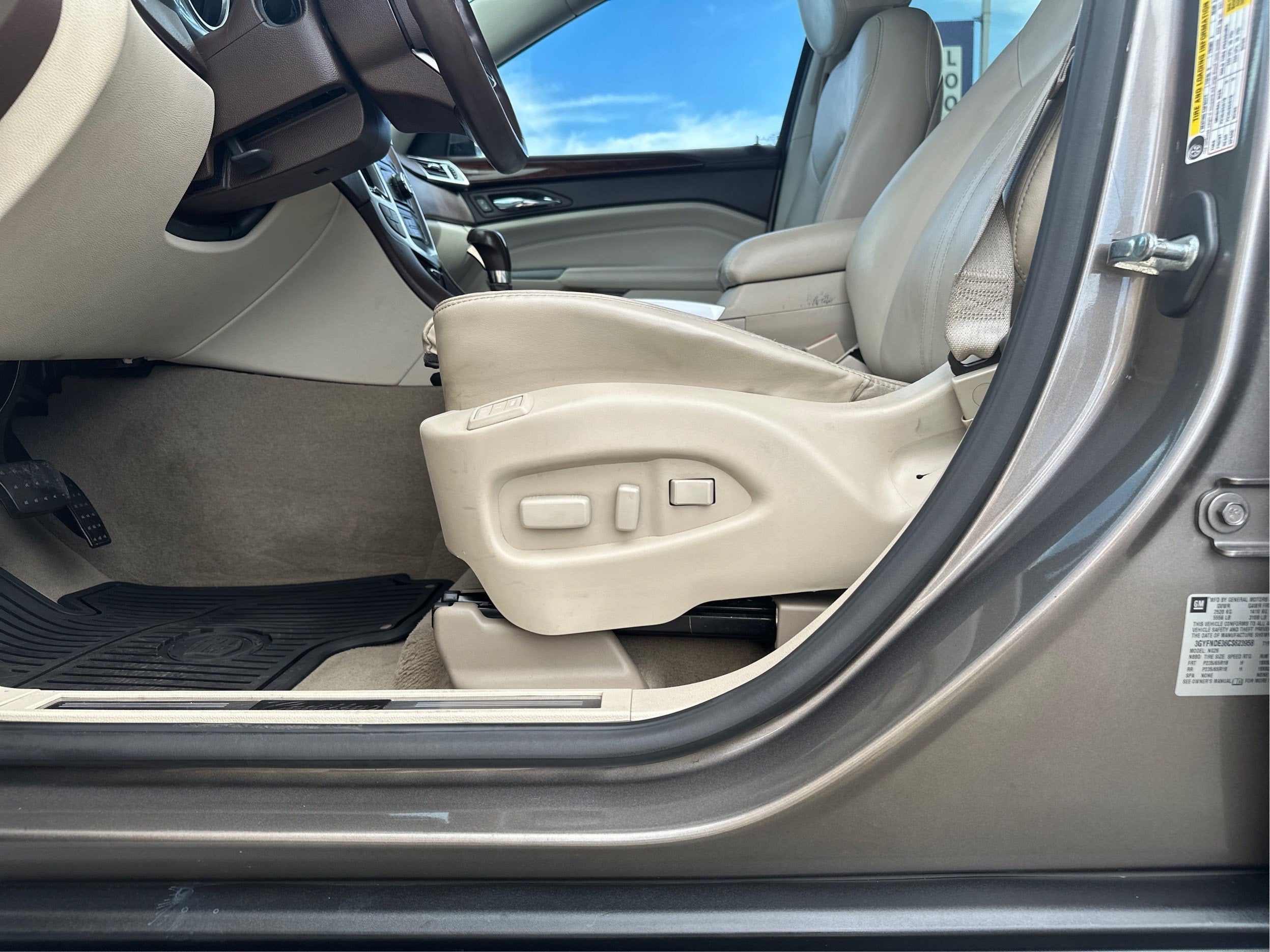 2012 Cadillac SRX Luxury Collection