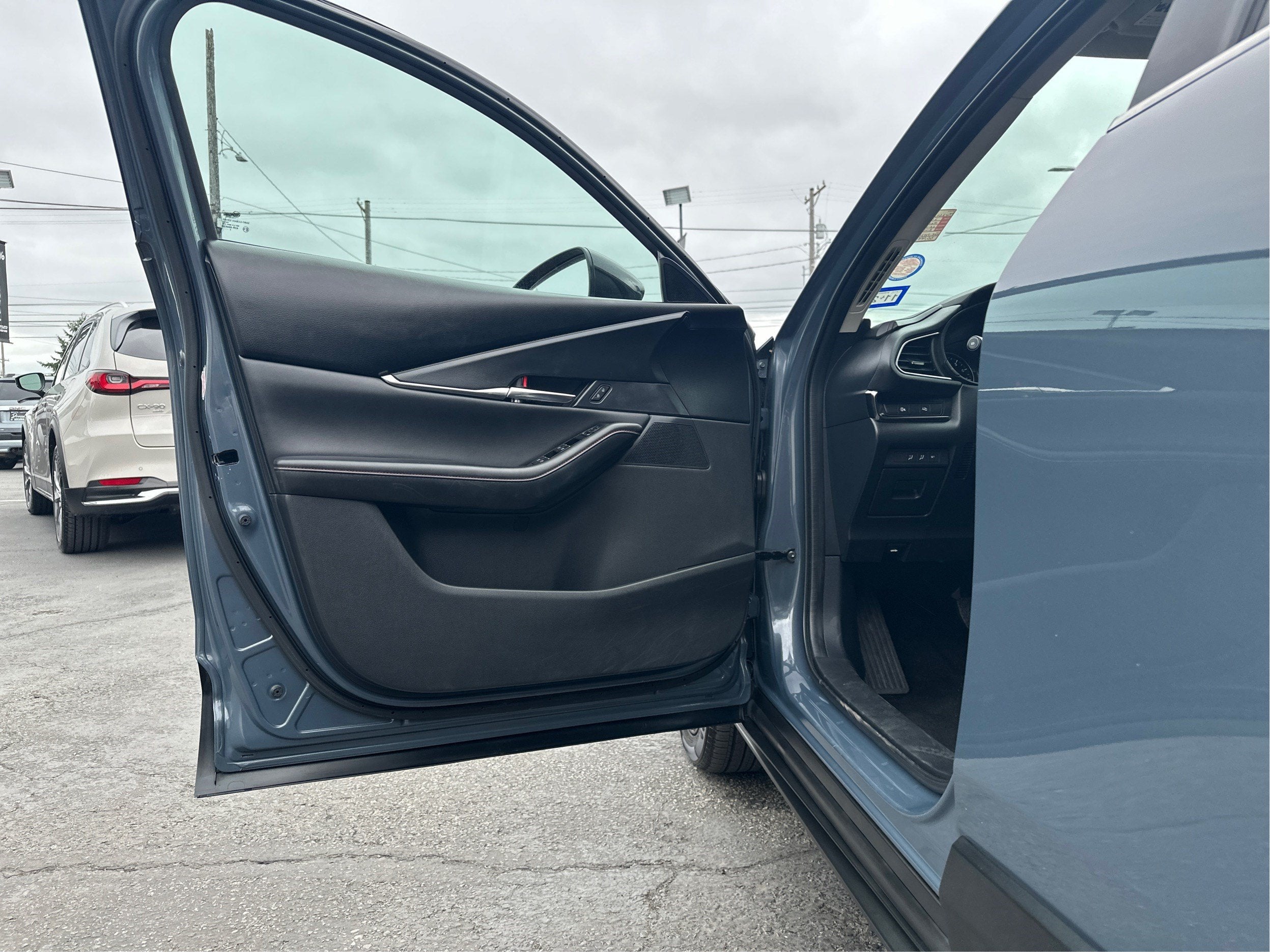 2025 Mazda Mazda CX-30 Carbon Edition AWD