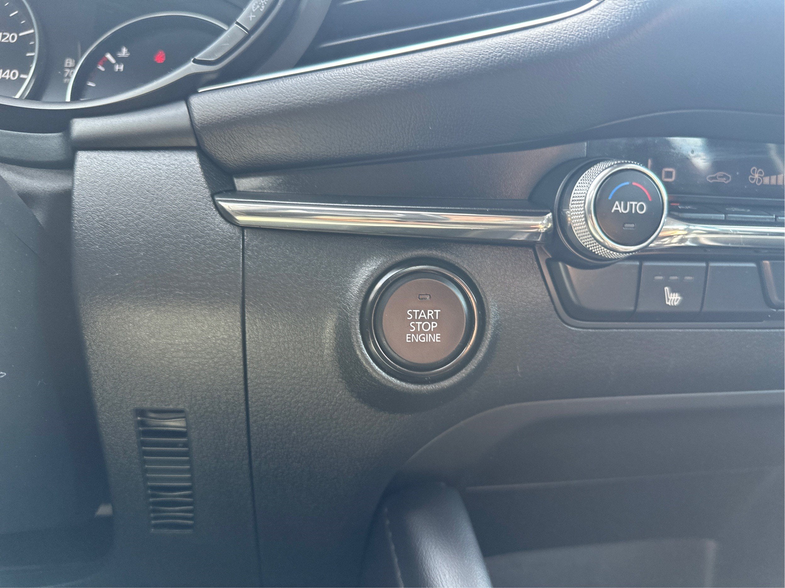 2024 Mazda Mazda3 2.5 S Preferred